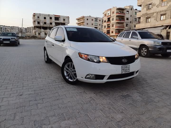 kilometrage car sale cerato standard hatchback used 2012 aleppo rl image