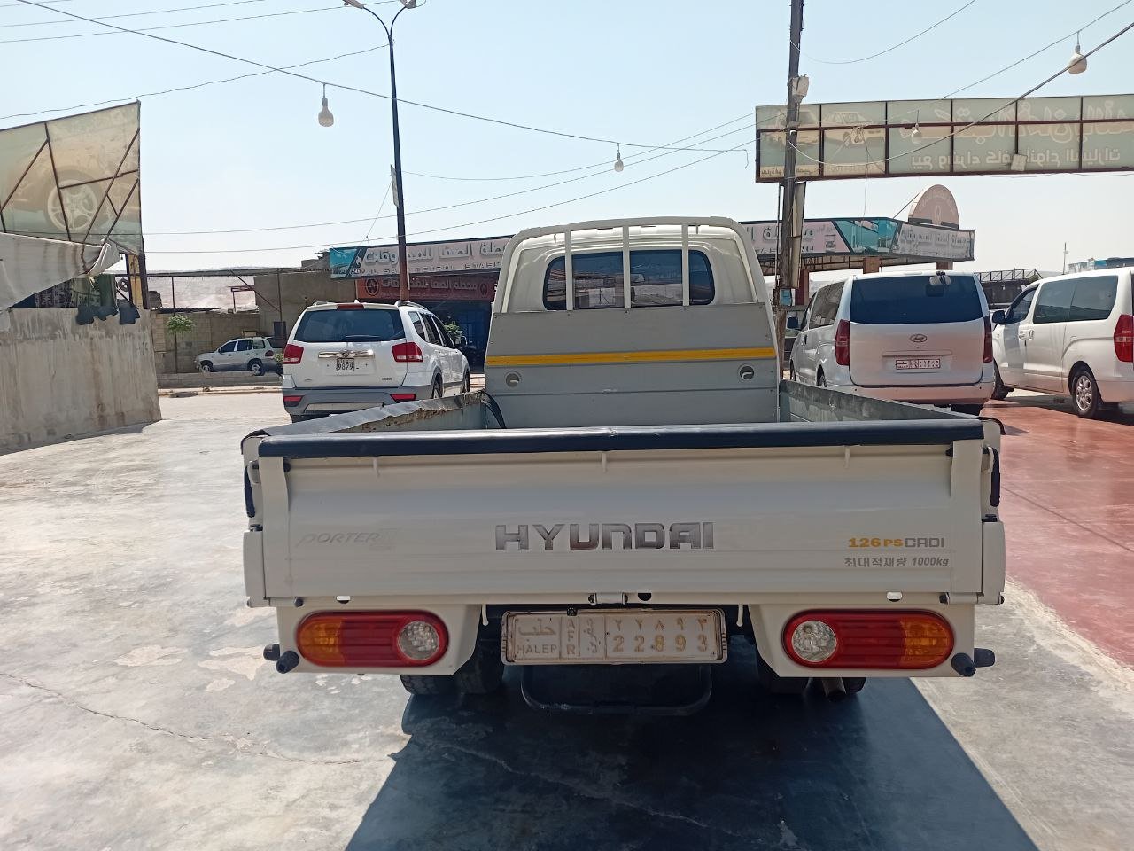 kilometrage car sale porter 2 crdi cargo truck used 2011 aleppo dz image
