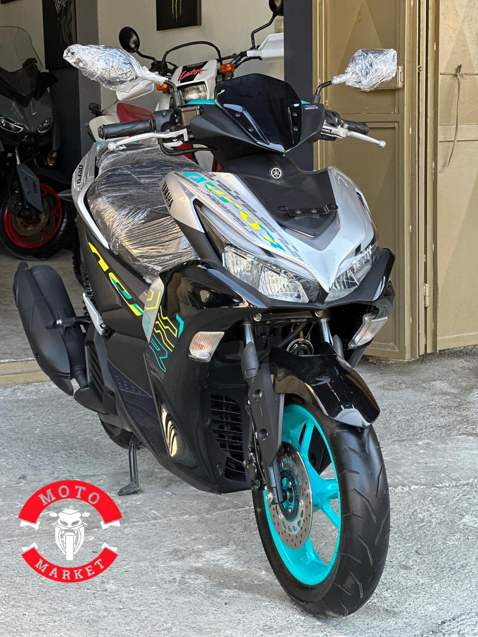 kilometrage motorbike aerox 155 scooter used 2021 sb image