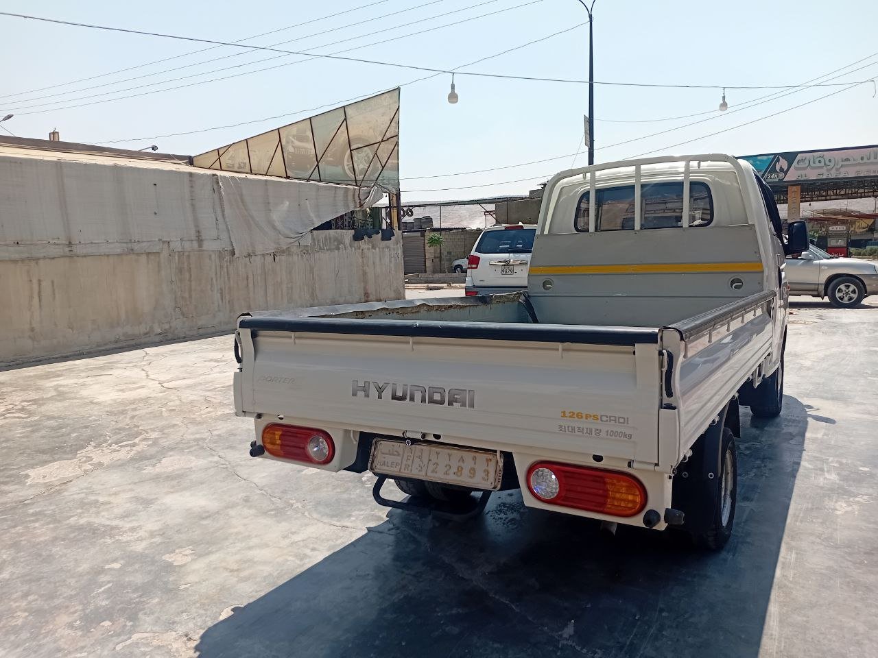 kilometrage car sale porter 2 crdi cargo truck used 2011 aleppo dz image