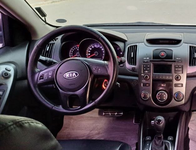 kilometrage car sale kia cerato standard hatchback used 2010 aleppo mb image