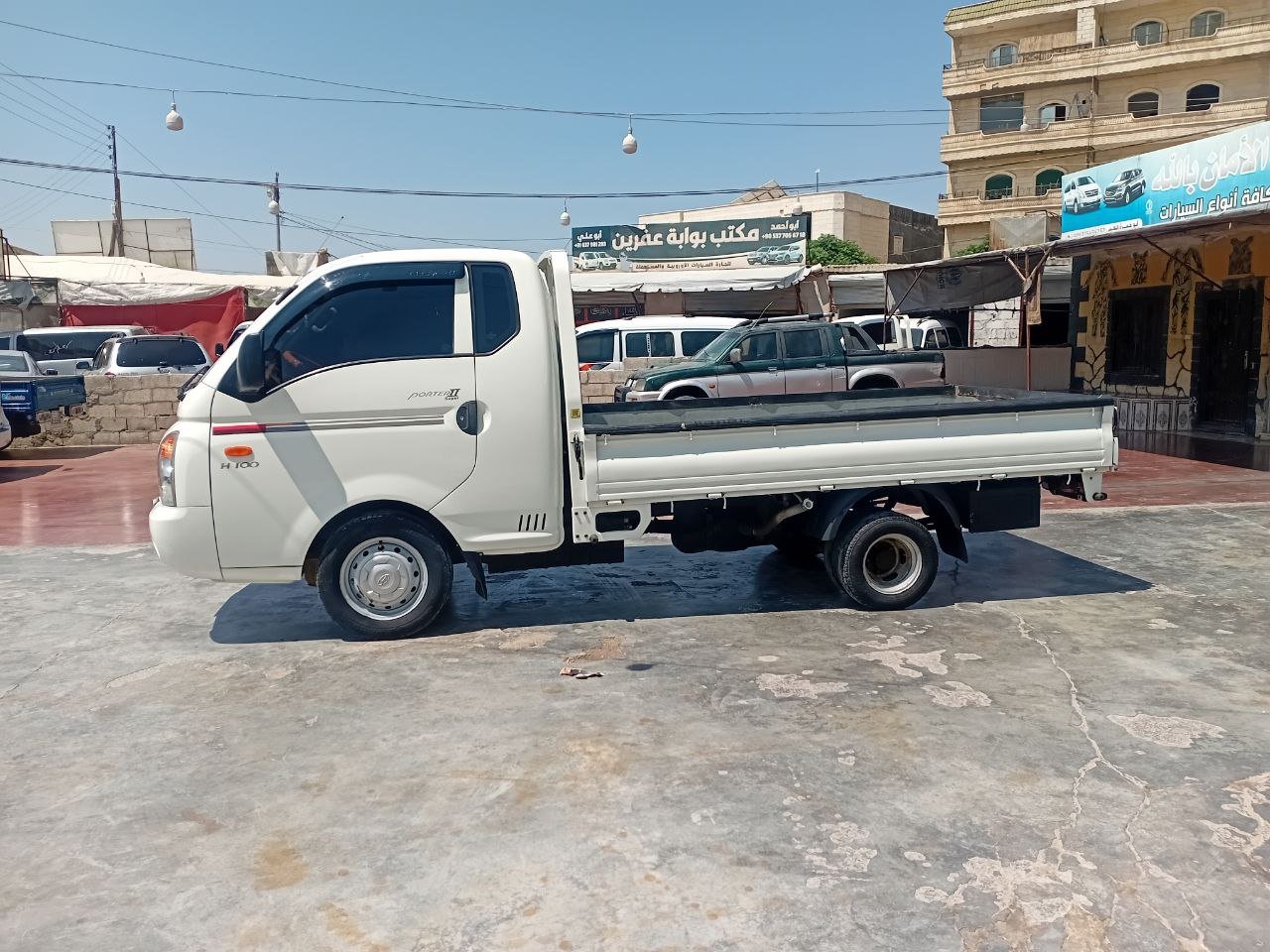kilometrage car sale porter 2 crdi cargo truck used 2011 aleppo dz image