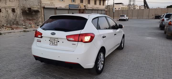 kilometrage car sale cerato standard hatchback used 2012 aleppo rl image