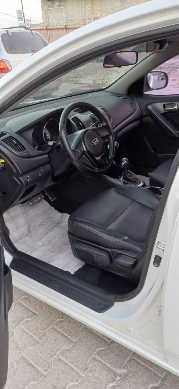 kilometrage car sale cerato standard hatchback used 2012 aleppo rl image