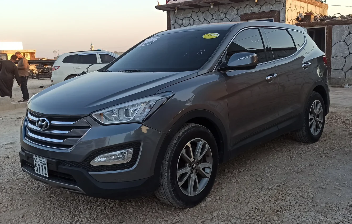 kilometrage car sale hyundai santa fe evgt suv used 2014 aleppo xn card image