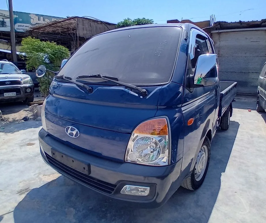 kilometrage car sale hyundai porter 2 crdi cargo truck used 2011 aleppo pt image