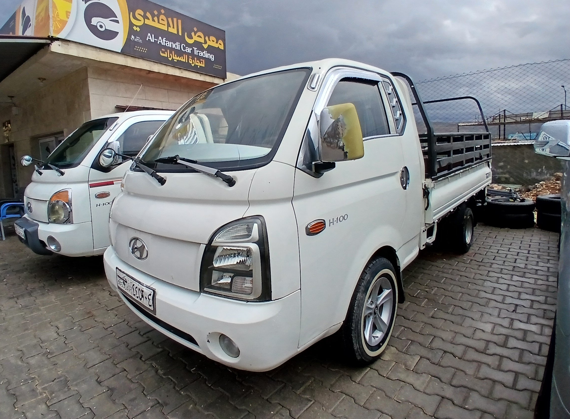 kilometrage car sale hyundai porter ii 2 crdi cargo truck used 2010 aleppo vt image