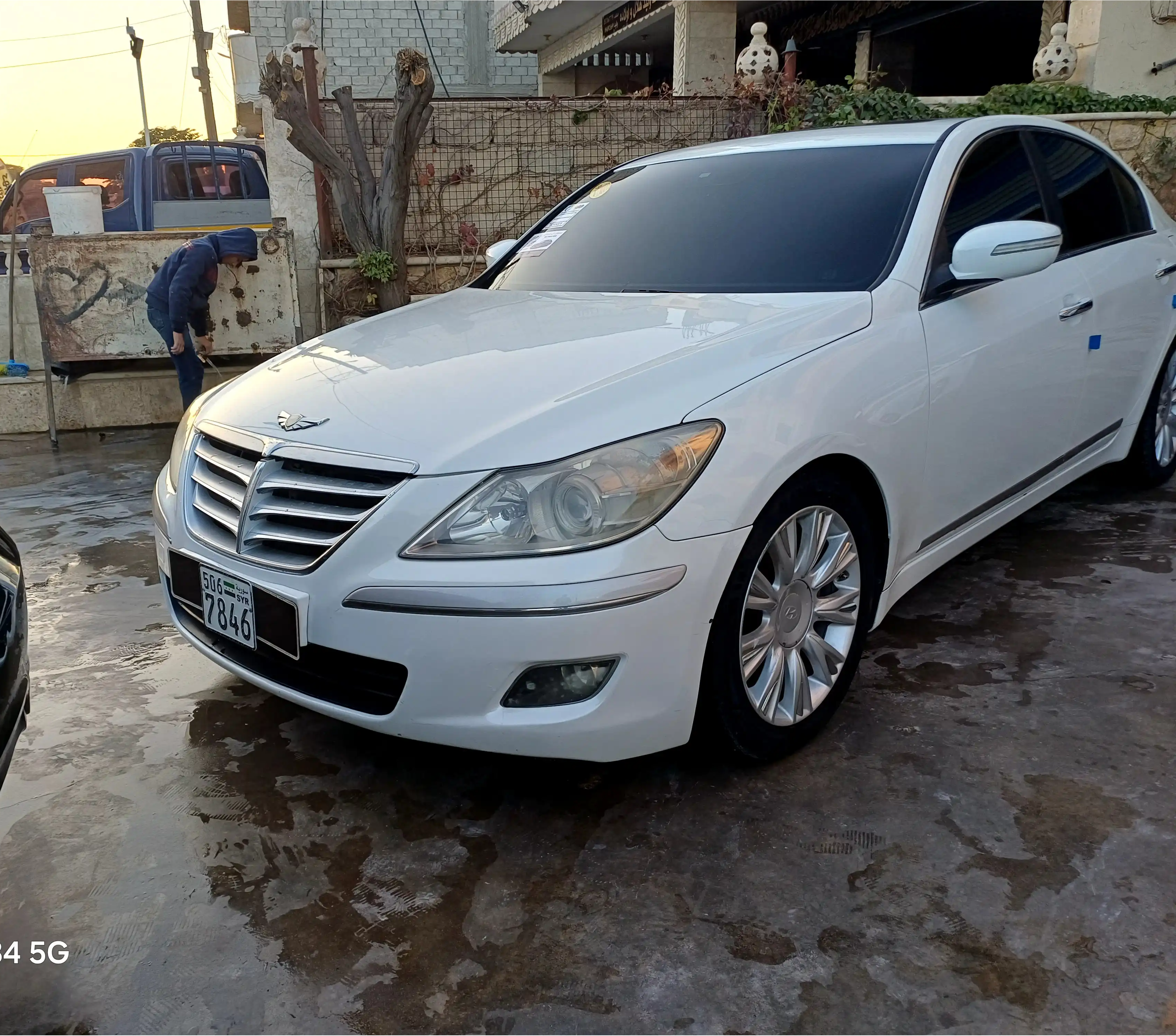 kilometrage car sale genesis bh 330 sedan used 2012 aleppo up image