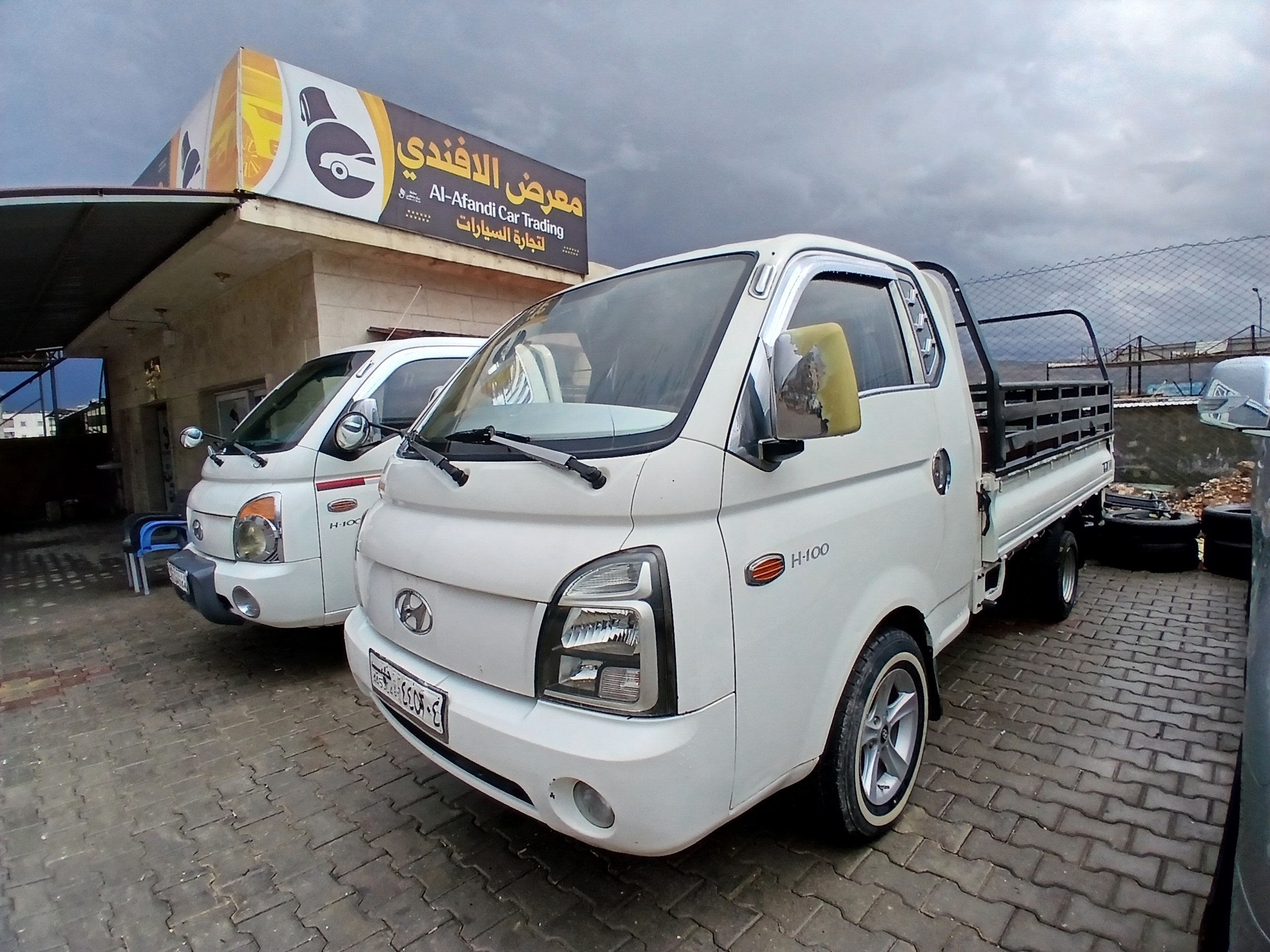 kilometrage car sale hyundai porter ii 2 crdi cargo truck used 2010 aleppo vt image