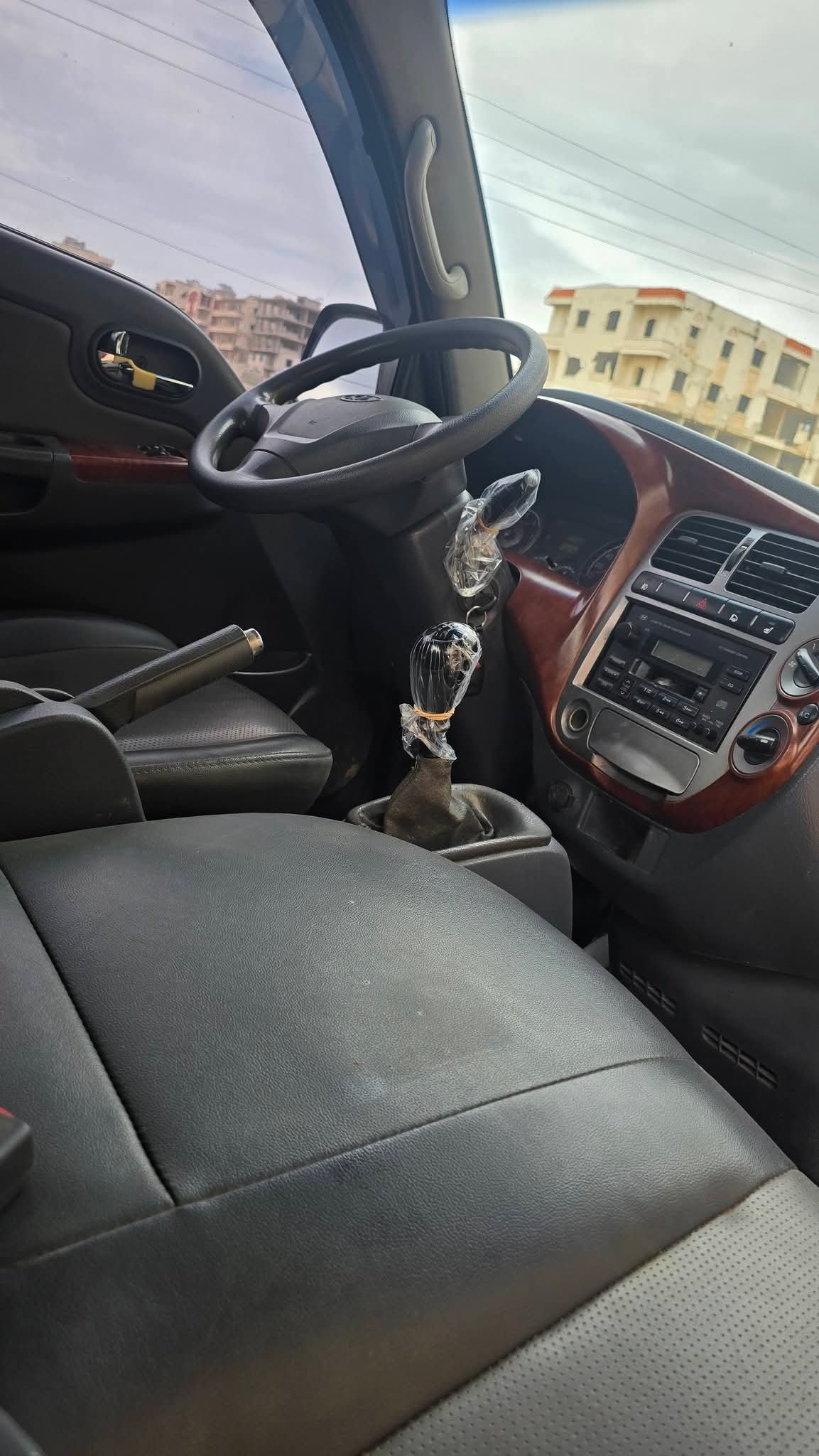 kilometrage car sale hyundai porter ii 2 crdi cargo truck used 2005 aleppo hr image