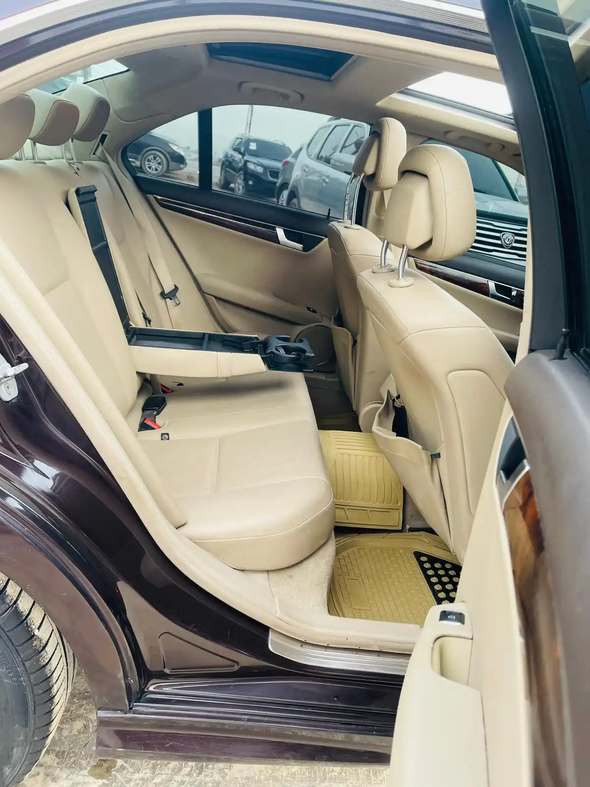 kilometrage car sale mercedes c class c63 amg sedan used 2013 aleppo vn image