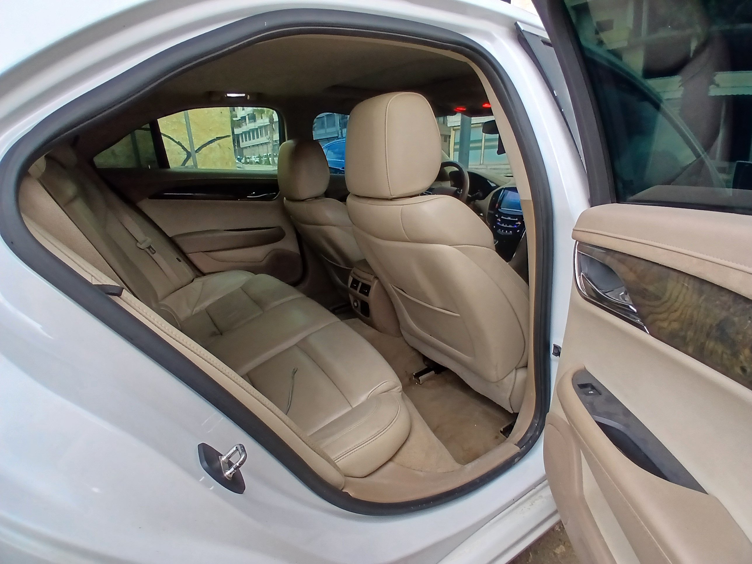 kilometrage car sale cadillac xt4 sport sedan used 2015 aleppo af image