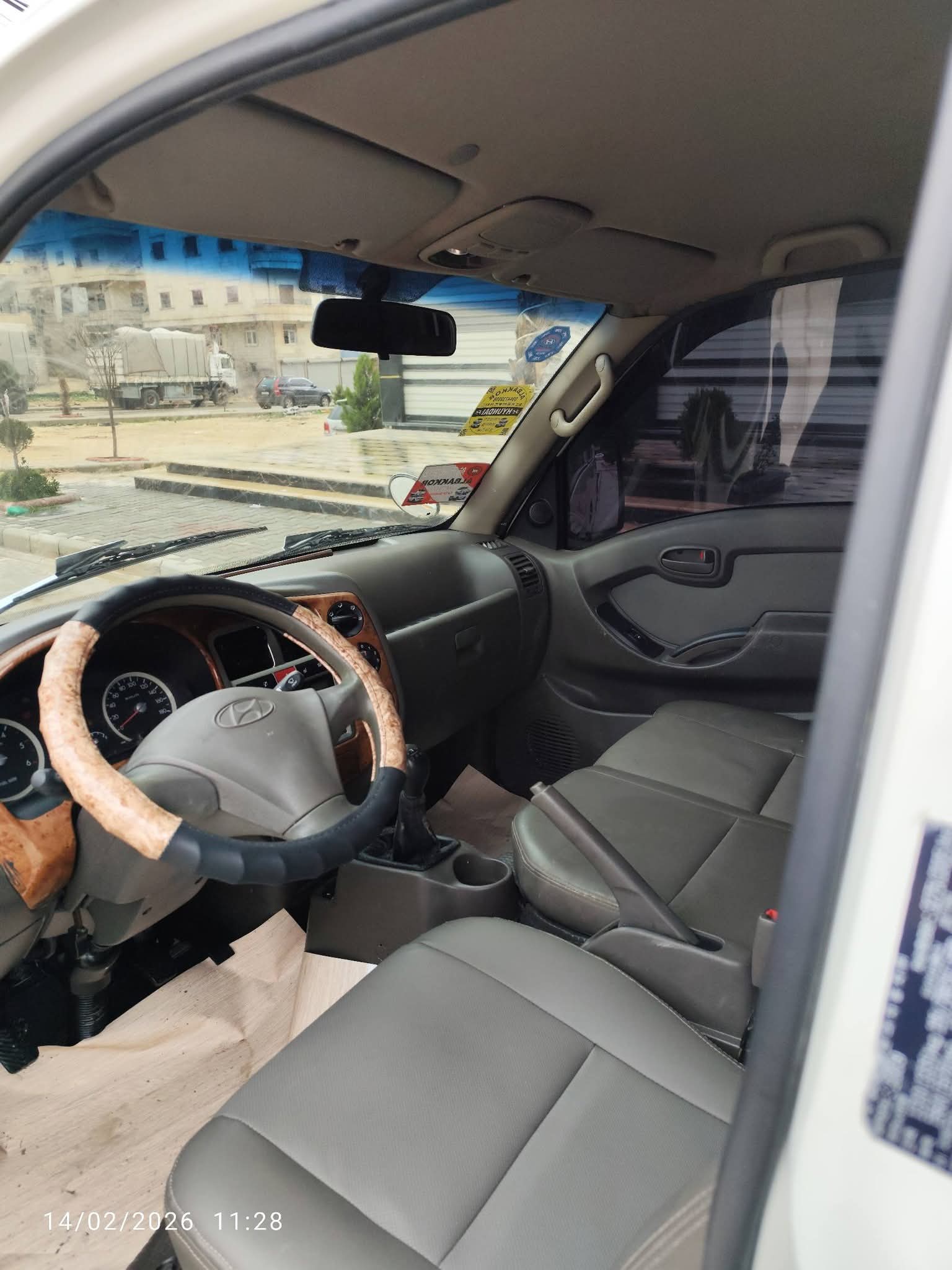 kilometrage car sale hyundai porter ii 2 crdi cargo truck used 2006 aleppo oh image