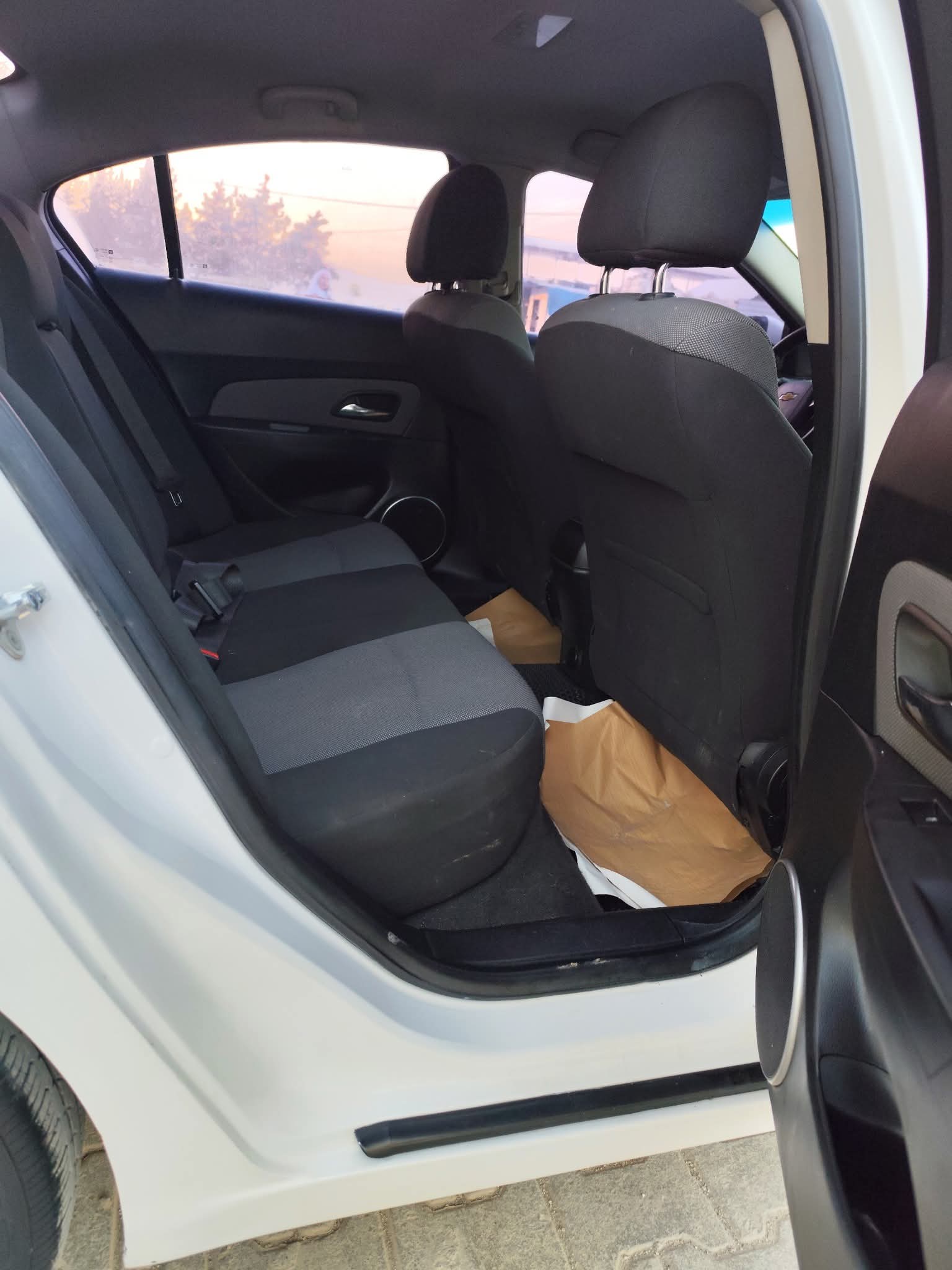 kilometrage car sale chevrolet cruze ls sedan used 2010 aleppo er image