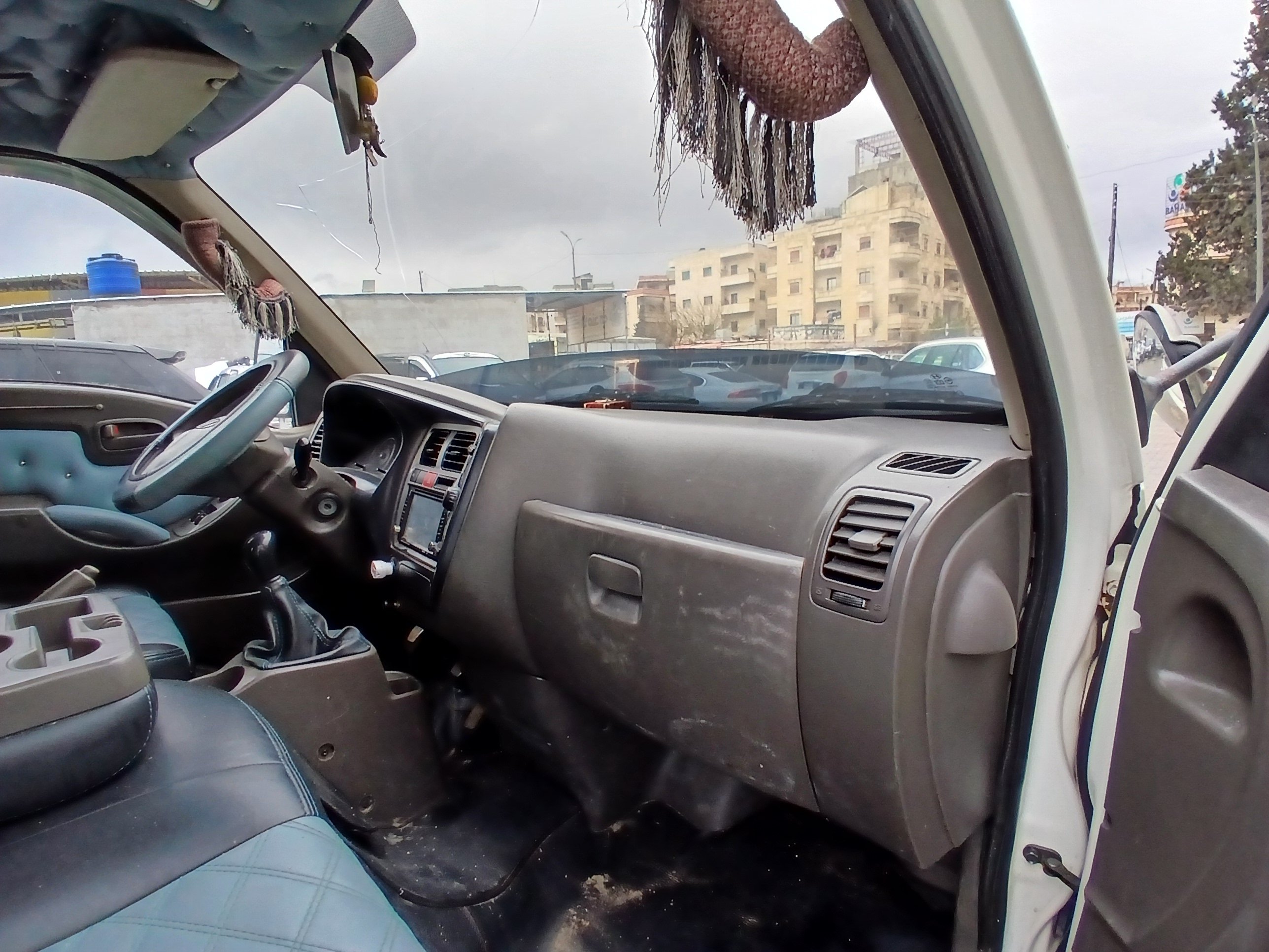 kilometrage car sale hyundai porter ii 2 crdi cargo truck used 2010 aleppo vt image