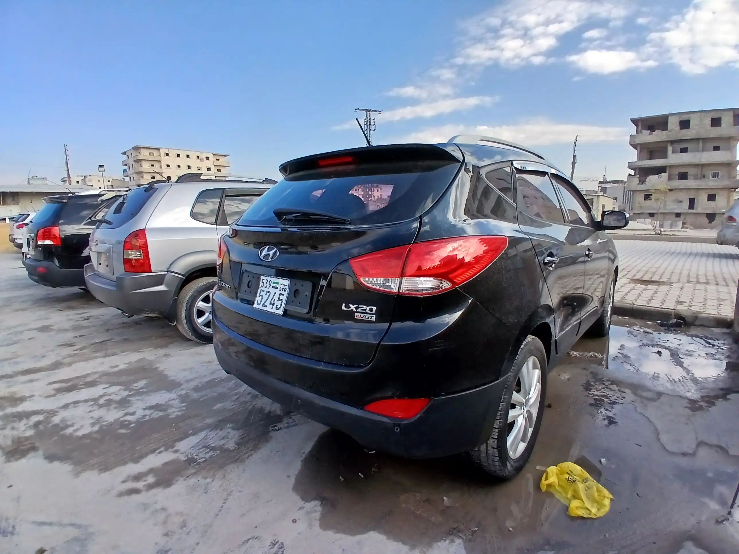 kilometrage car sale hyundai tucson lx20 evgt suv used 2011 bo image