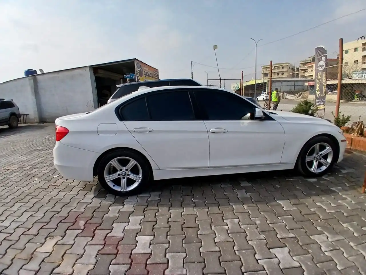kilometrage car sale bmw 3 series 320 sedan used 2014 aleppo mq image