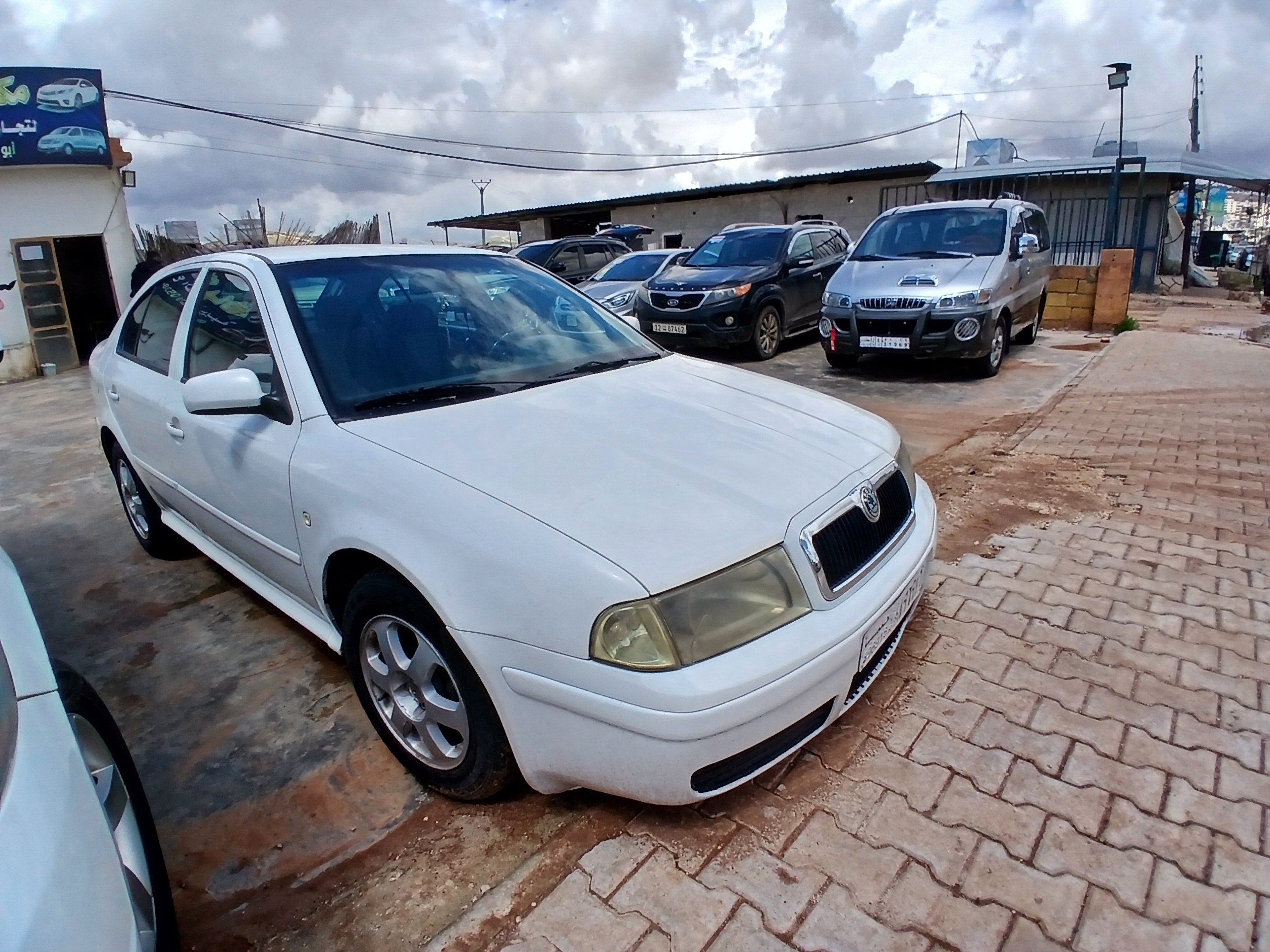 kilometrage car sale skoda octavia classic sedan used 2006 aleppo jj image