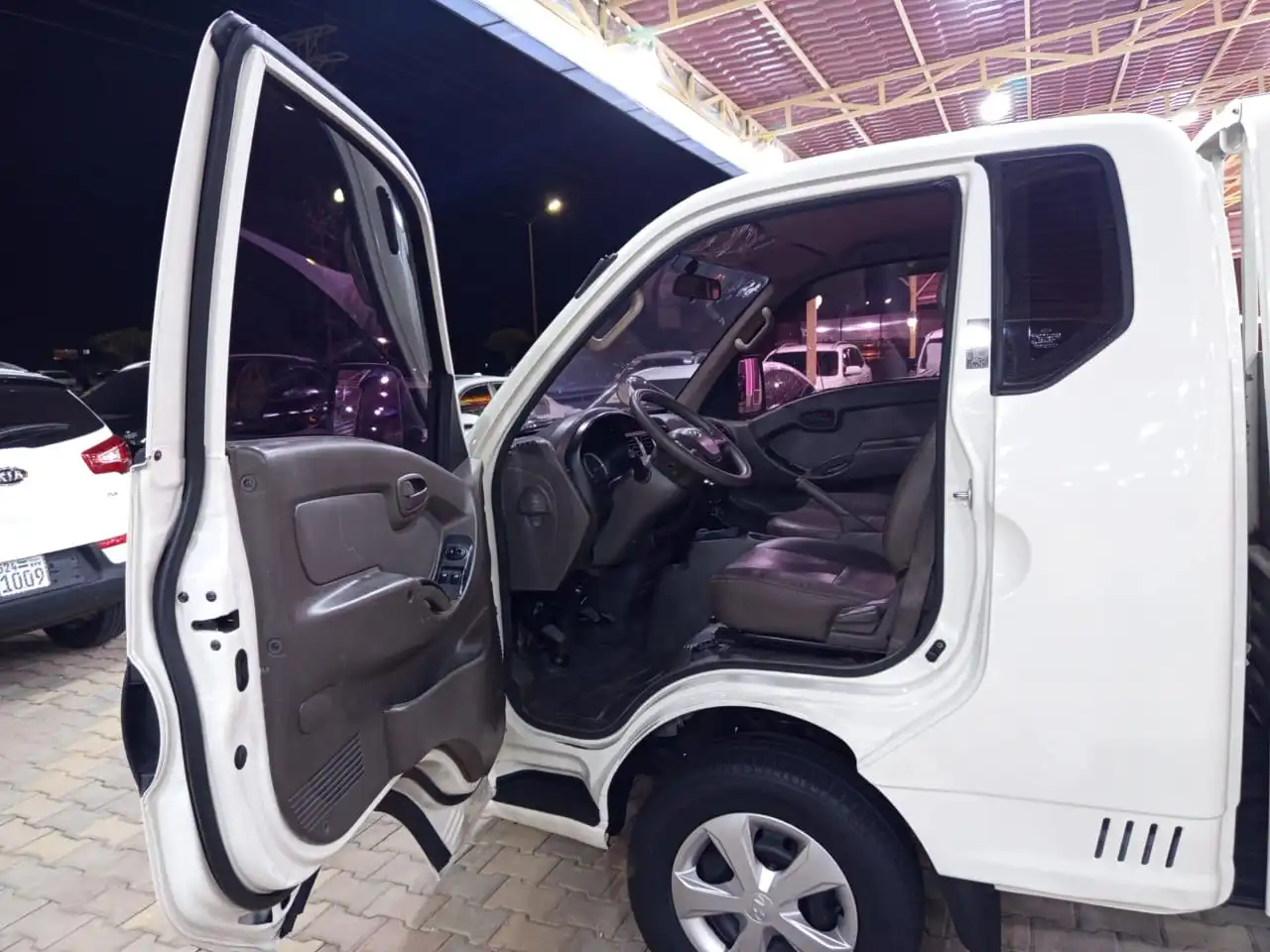 kilometrage car sale hyundai porter 2 crdi pickup used 2014 aleppo eg image