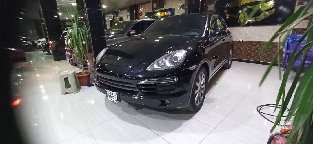 kilometrage car sale porsche cayenne s suv used 2015 aleppo hj card image