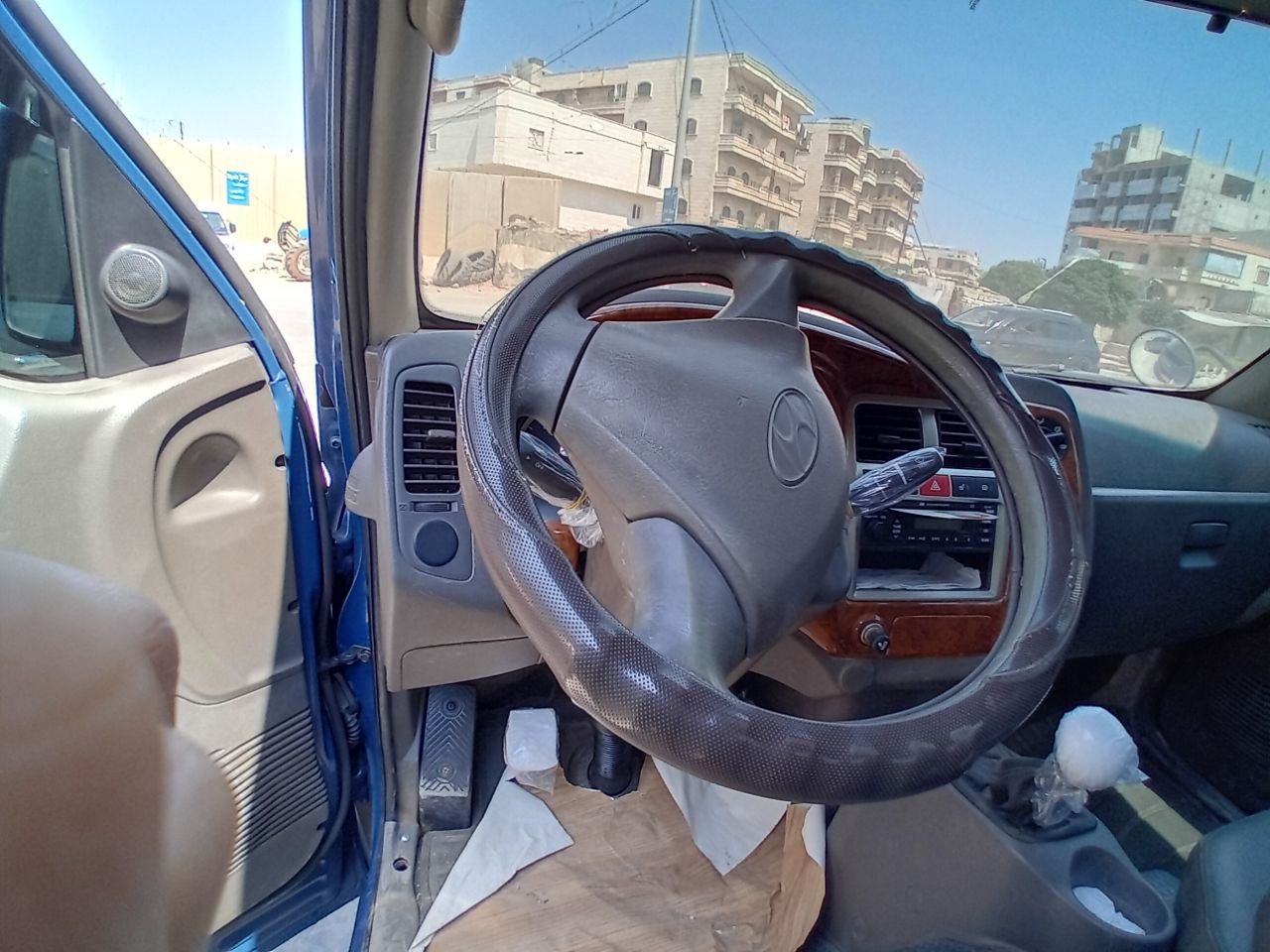 kilometrage car sale hyundai porter 2 crdi cargo truck used 2011 aleppo pt image