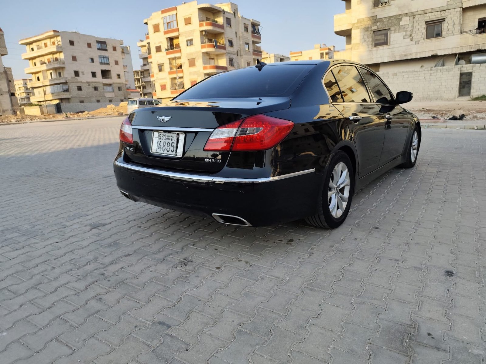 kilometrage car sale genesis bh 330 sedan used 2012 aleppo jx image