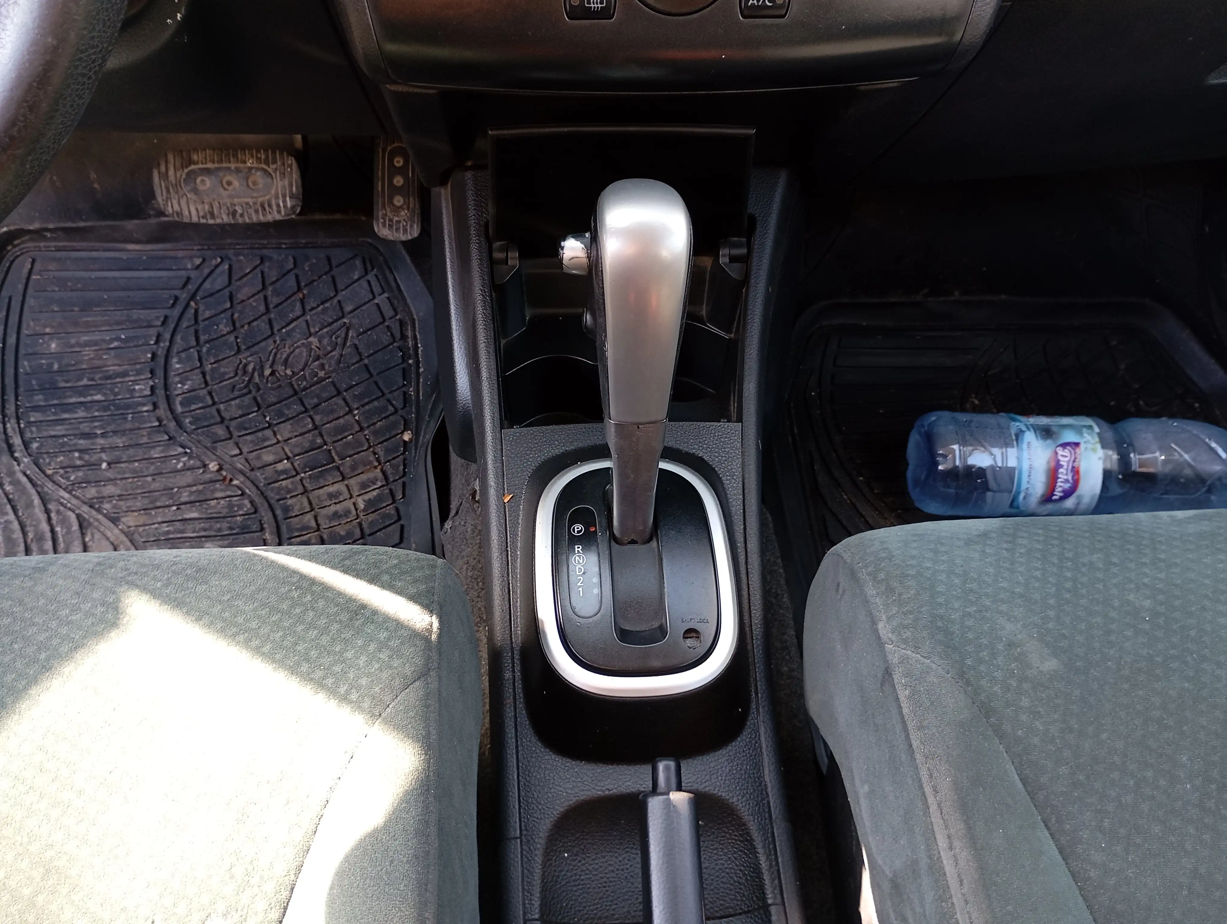 kilometrage car sale nissan tiida standard hatchback used 2013 aleppo tm image