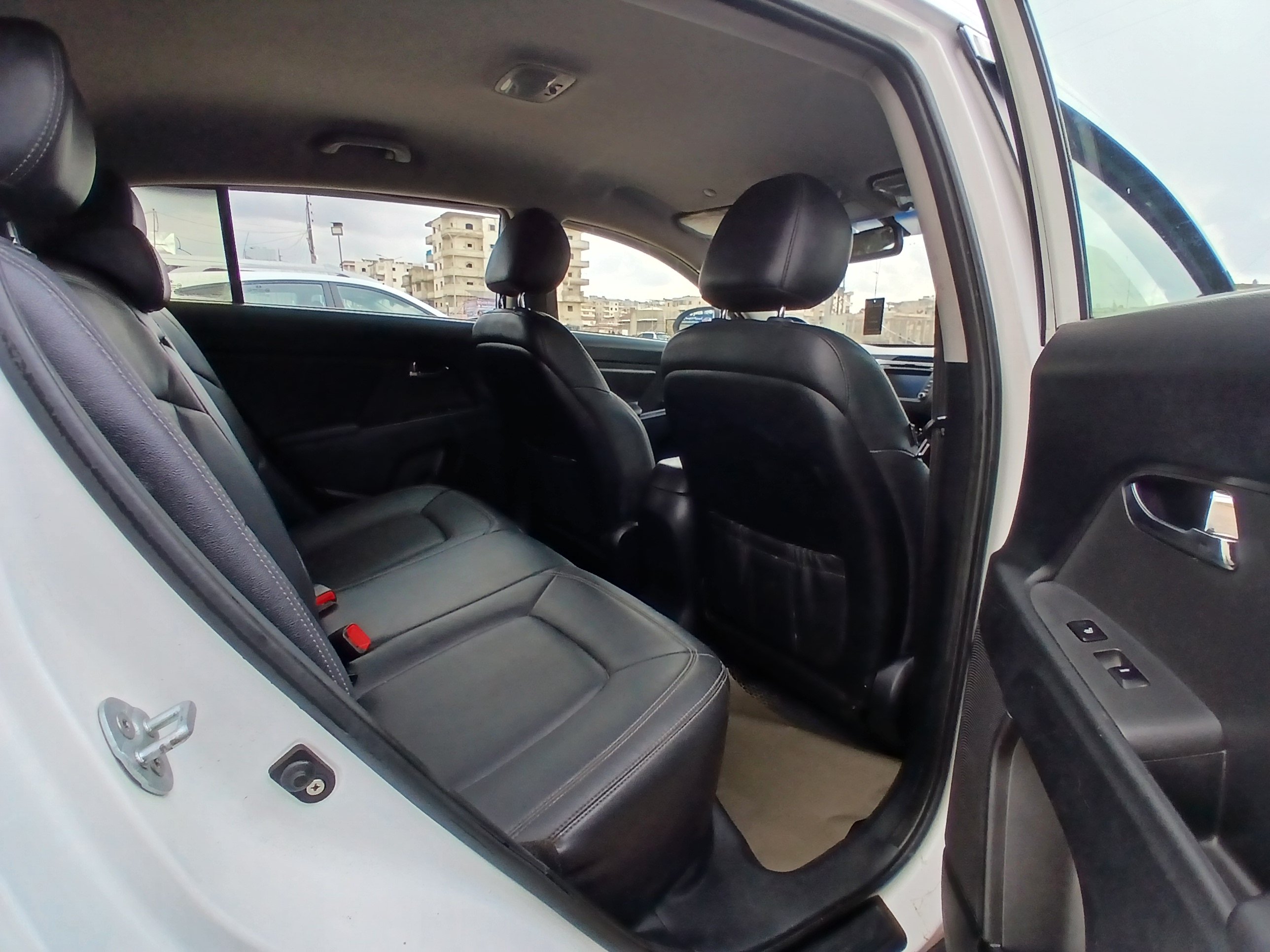 kilometrage car sale kia sportage tlx suv used 2012 aleppo ap image