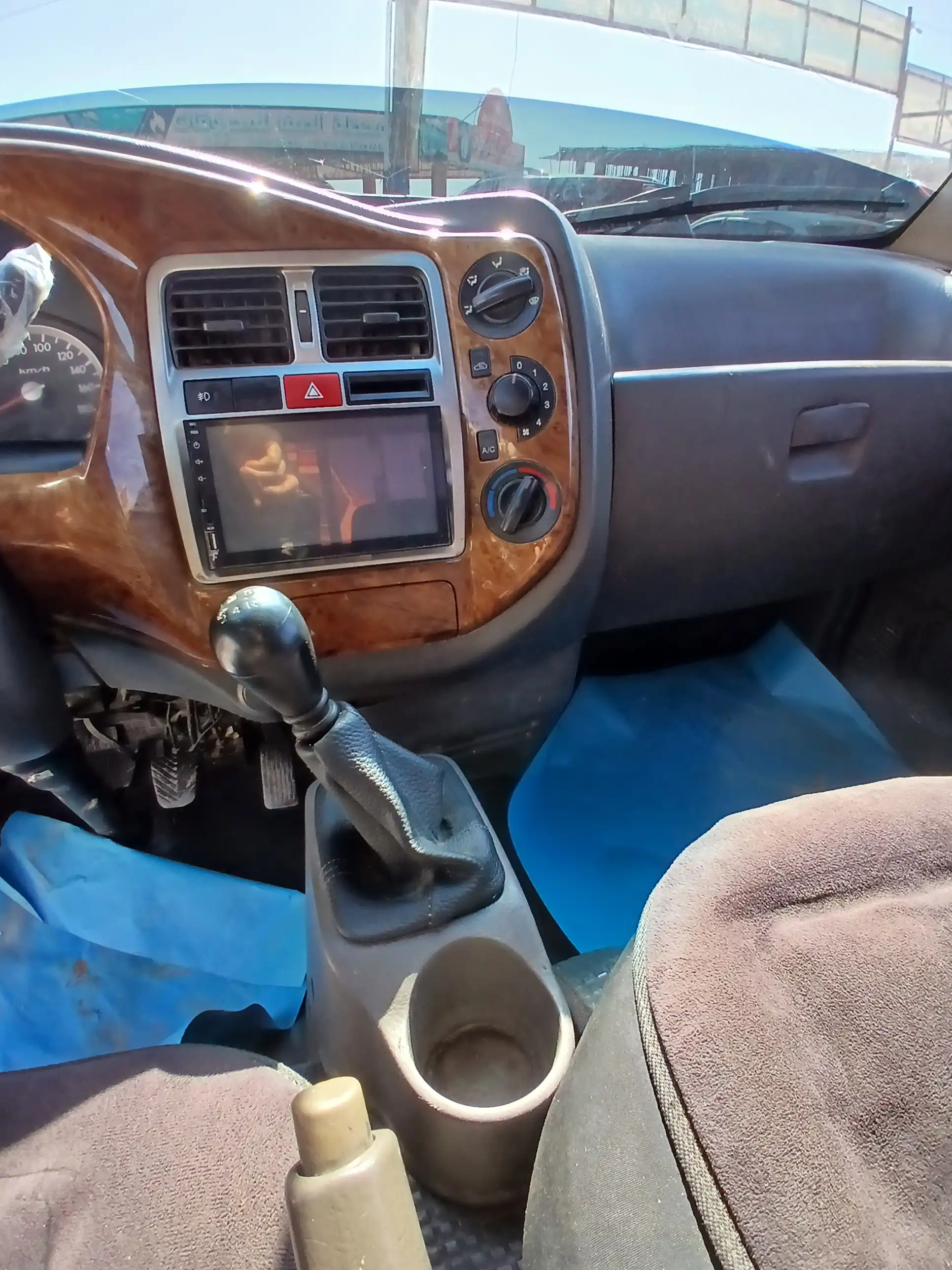 kilometrage car sale hyundai porter ii 2 crdi cargo truck used 2005 aleppo om image