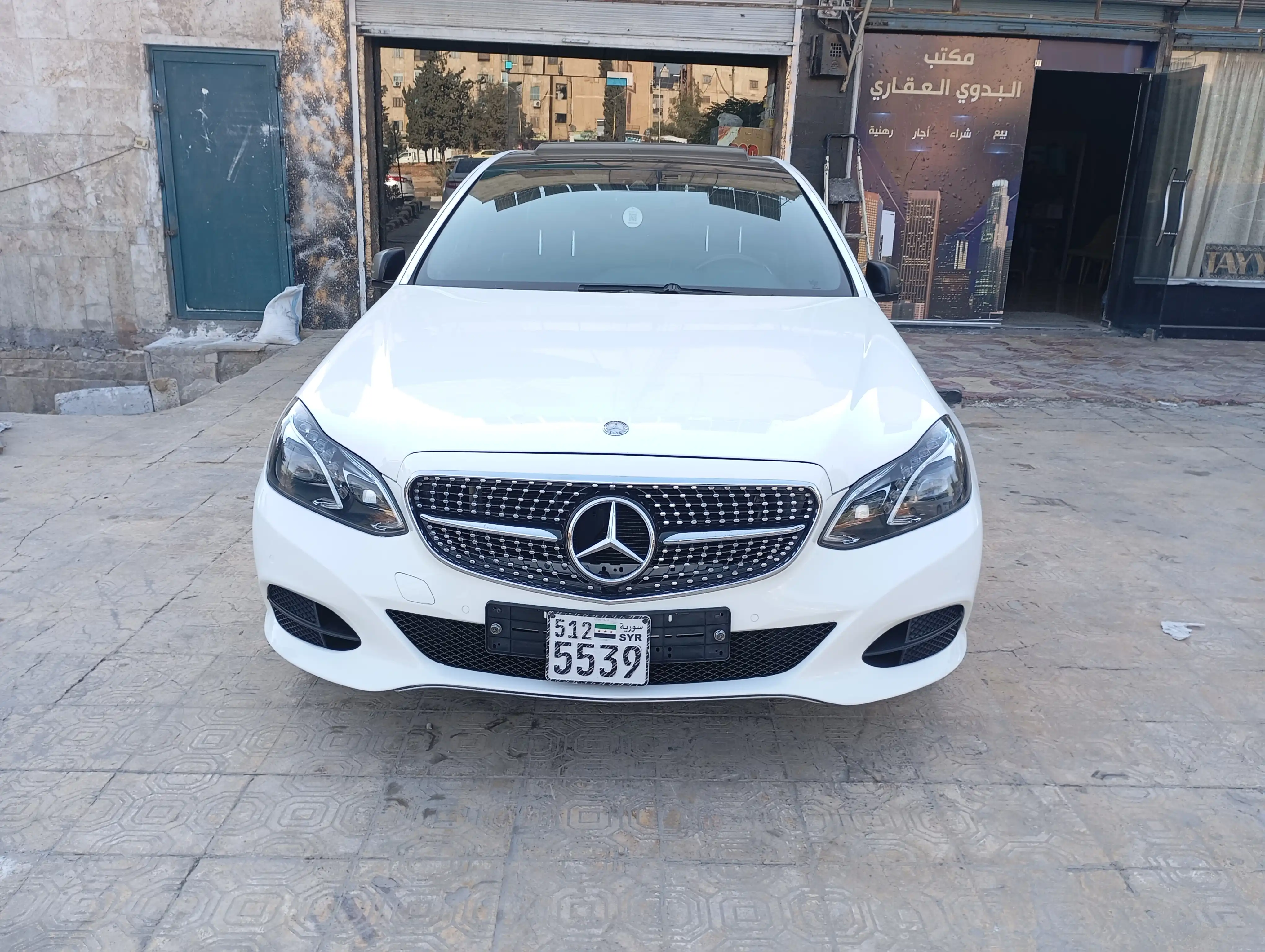 kilometrage car sale mercedes e class e 220 sedan used 2014 aleppo tk image