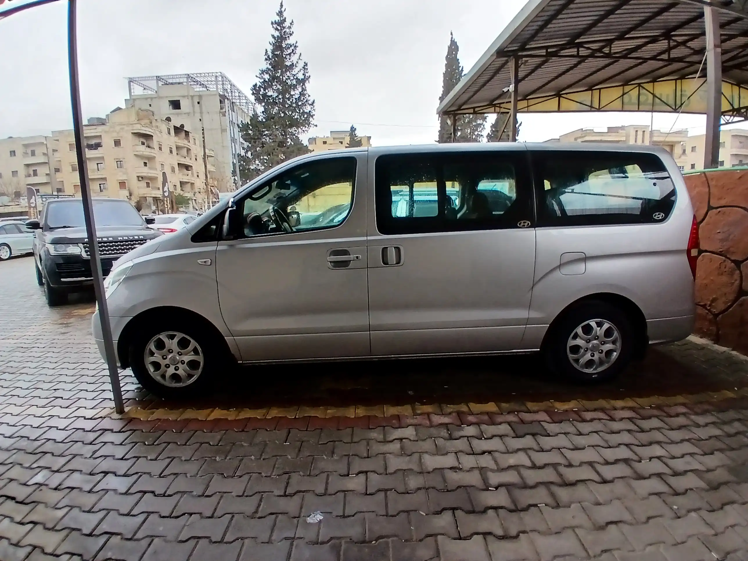kilometrage car sale hyundai grand starex cvx van used 2010 aleppo ep image