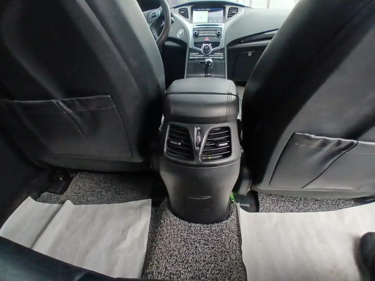 kilometrage car sale hyundai grandeur hg 220 sedan used 2015 aleppo qn image