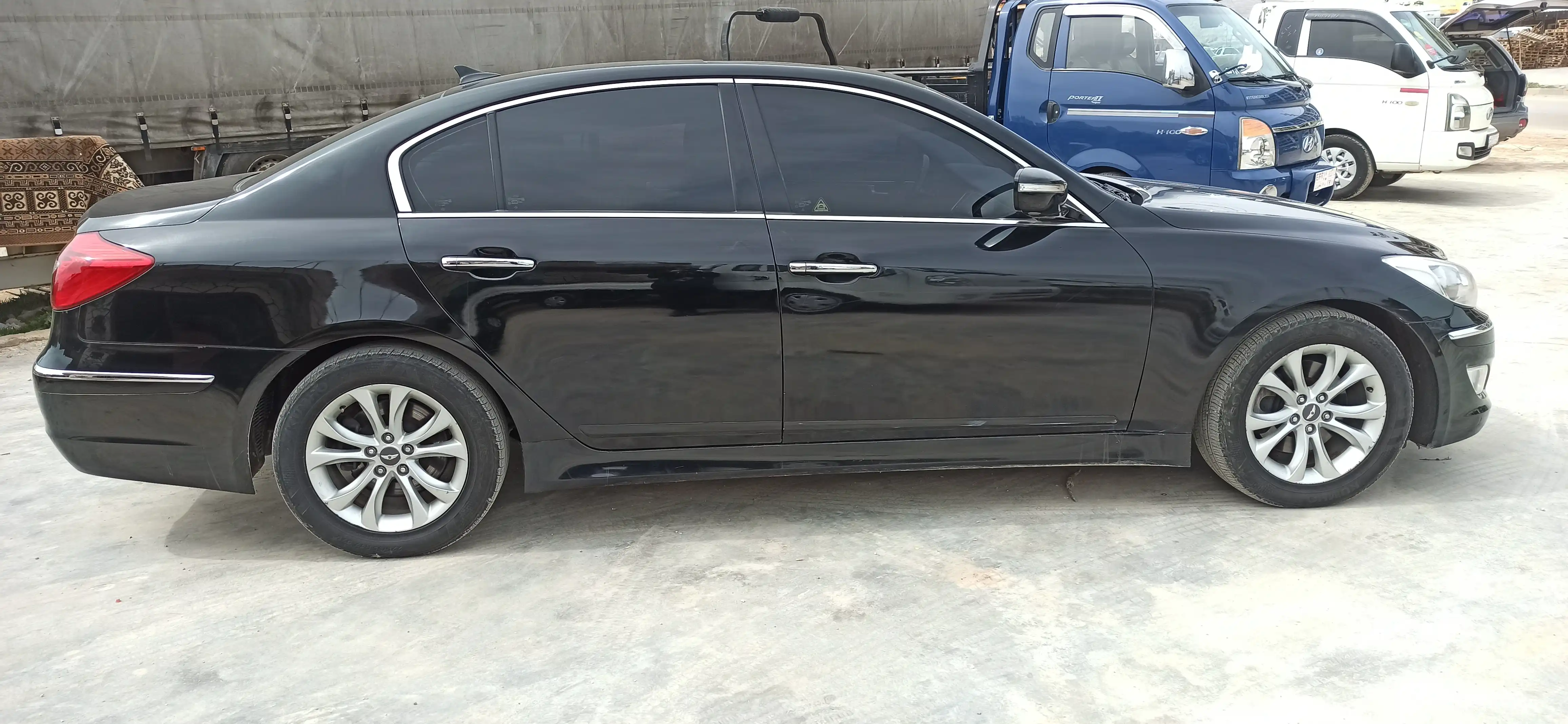 kilometrage car sale genesis bh 330 sedan used 2012 aleppo lj image