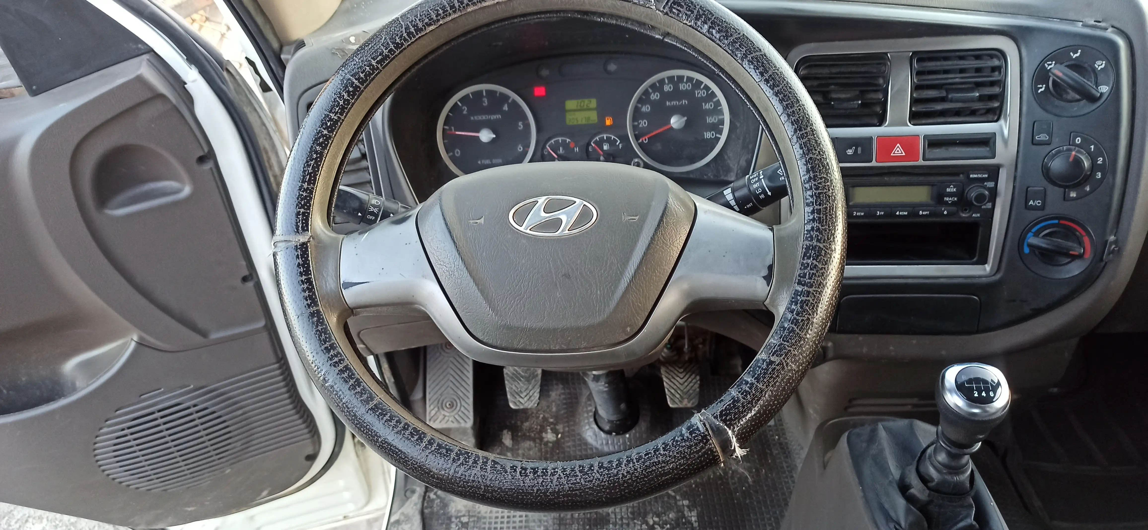 kilometrage car sale hyundai porter ii 2 standard cargo truck used 2015 aleppo qd image