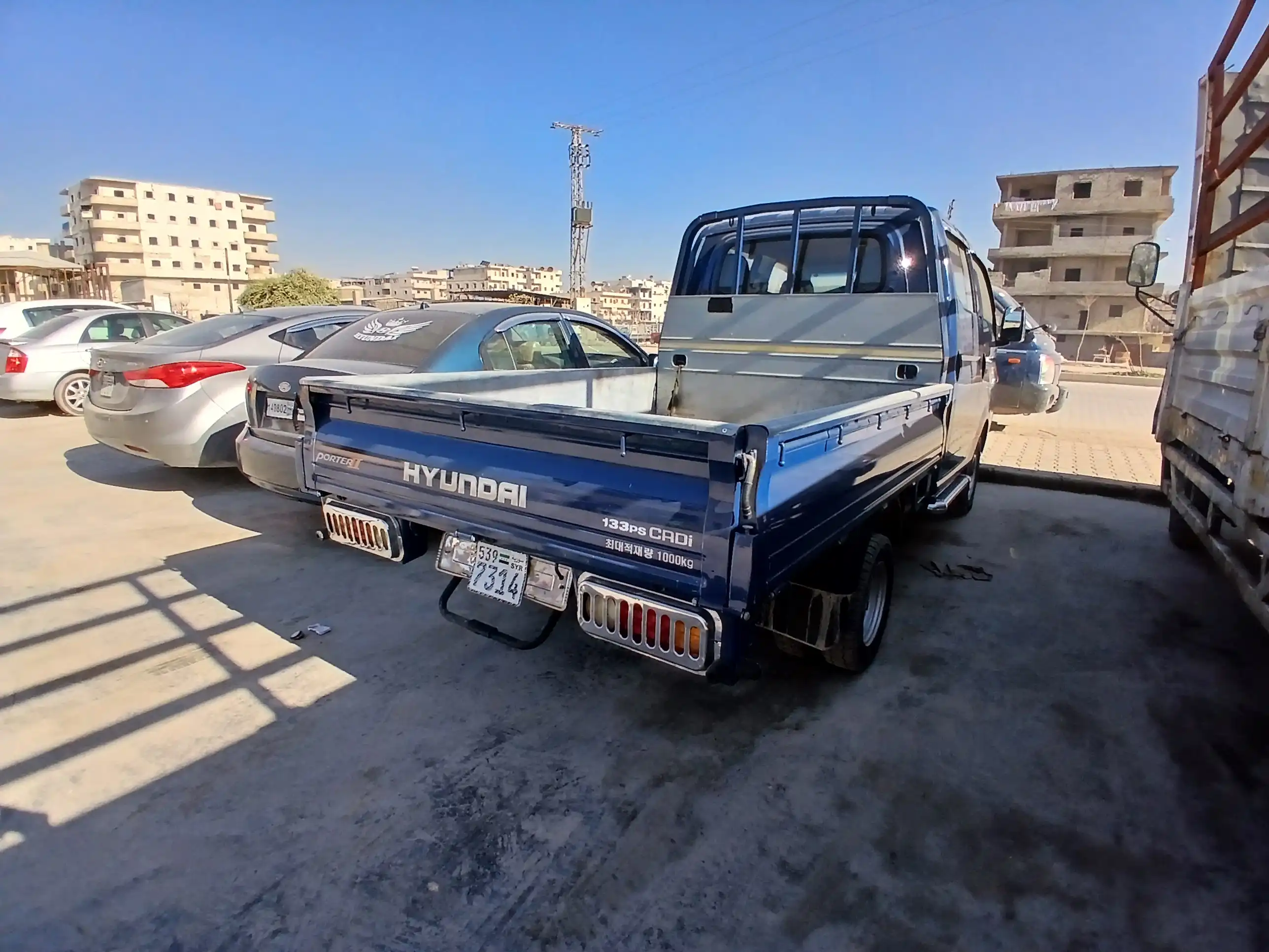 kilometrage car sale hyundai porter ii 2 crdi cargo truck used 2010 aleppo ih image