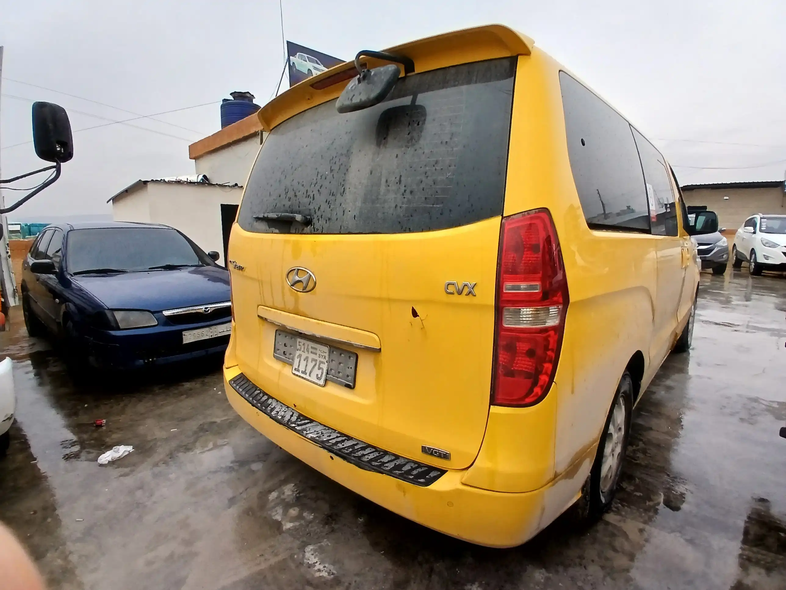 kilometrage car sale hyundai grand starex cvx van used 2011 aleppo ly image