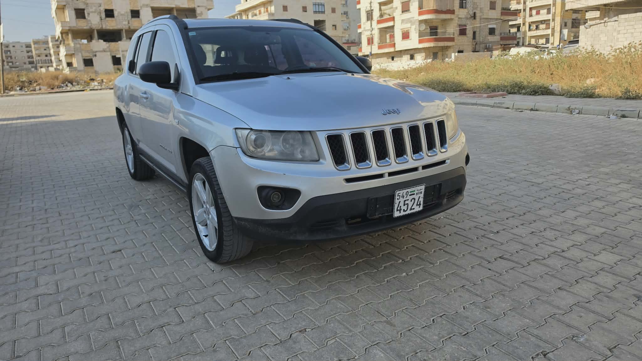 kilometrage car sale jeep grand cherokee standard suv 2011 aleppo mv image