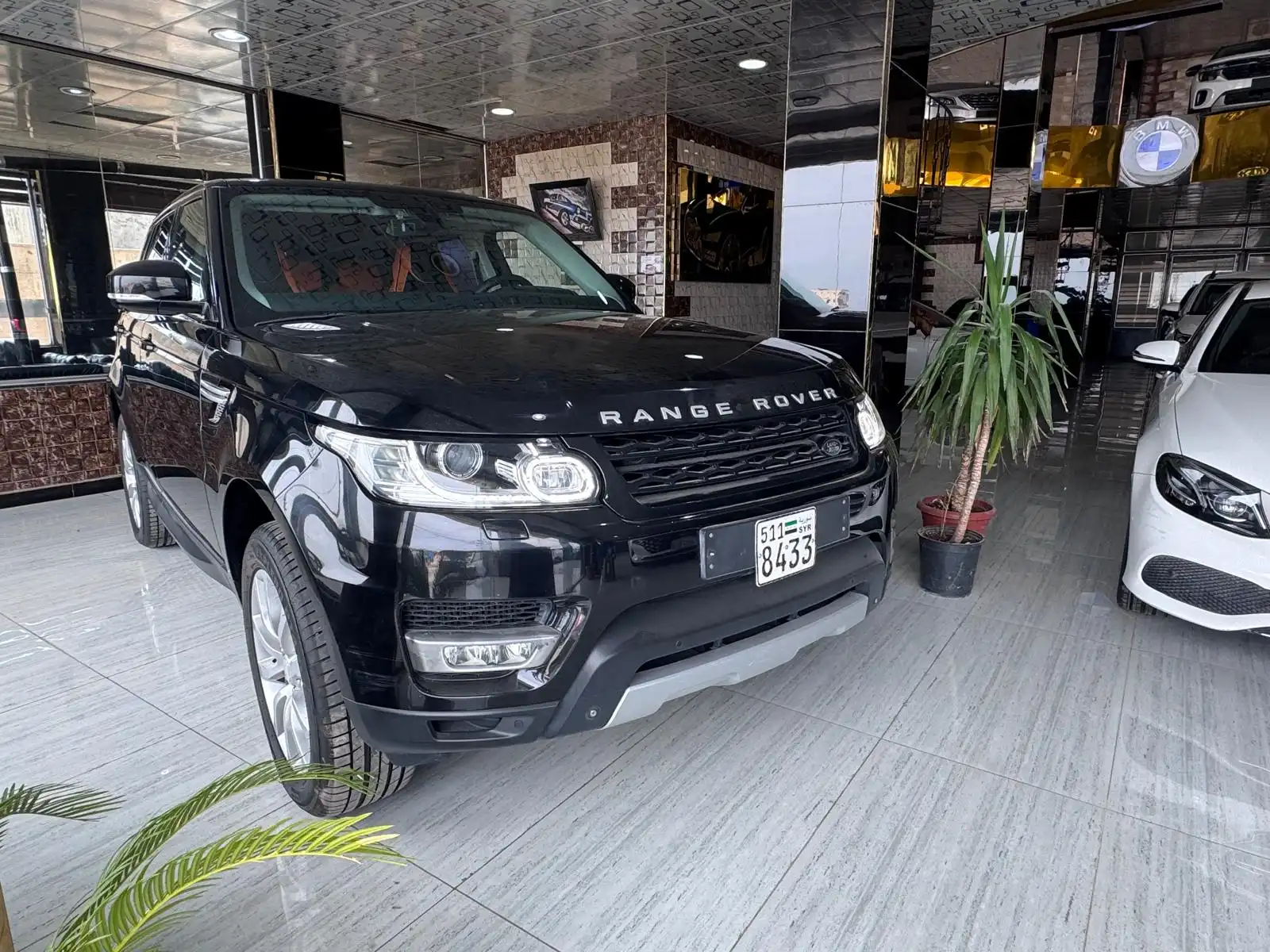 kilometrage car sale land rover range rover sport hse suv used 2013 ow image