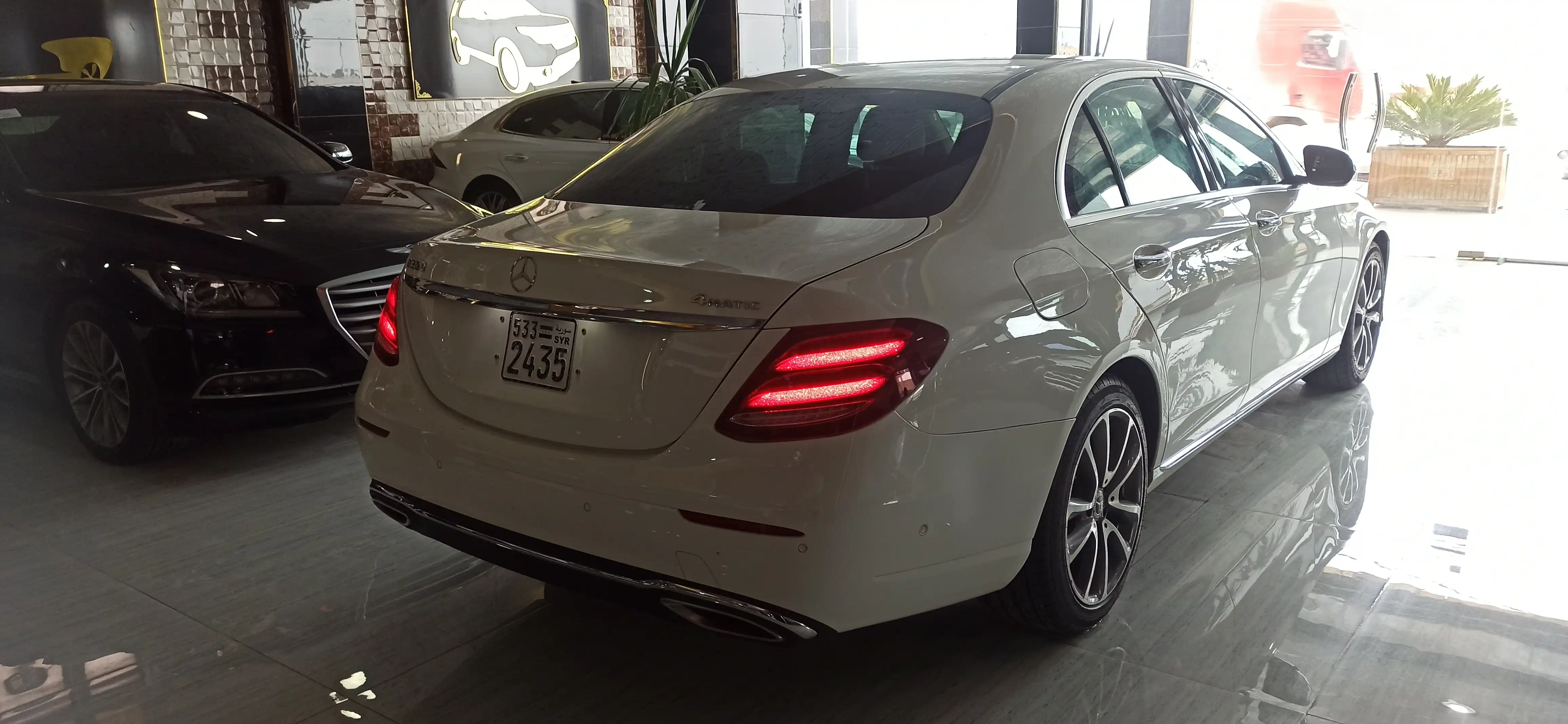 kilometrage car sale mercedes e class 300e 4matic sedan 2019 aleppo cs image