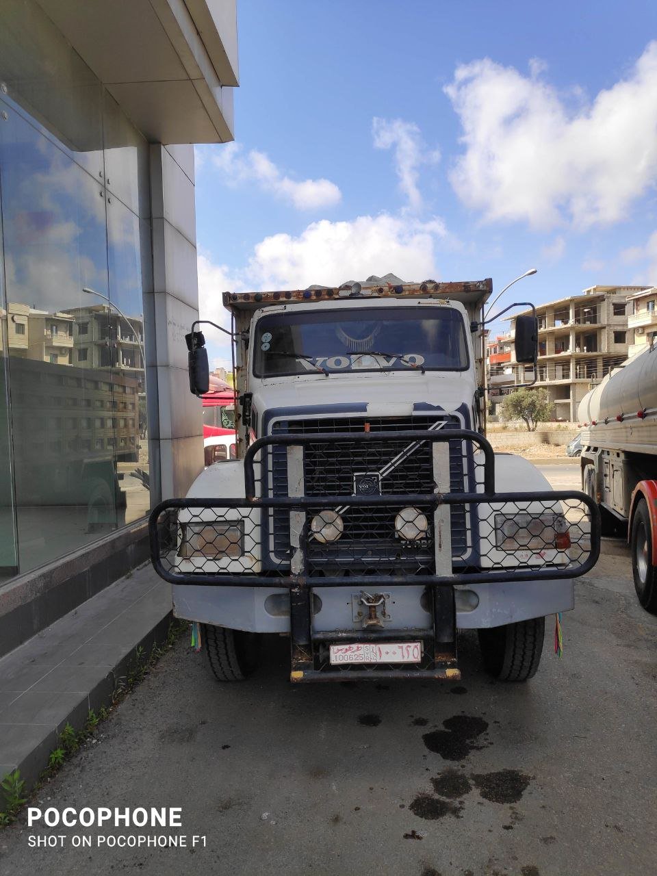 kilometrage truck volvo dump trucks used 1998 tartus ls image