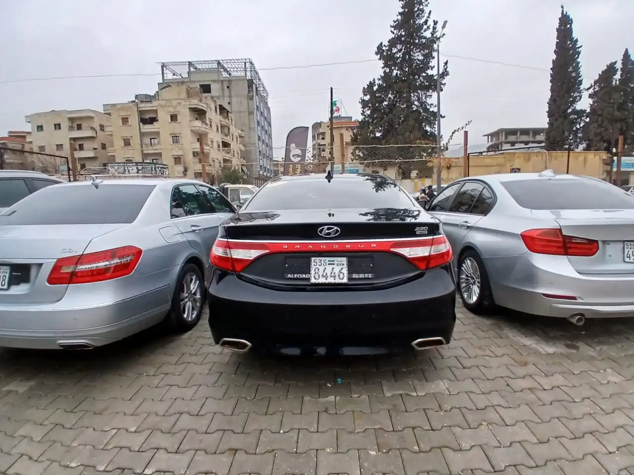 kilometrage car sale hyundai grandeur hg 220 sedan used 2015 aleppo qn image