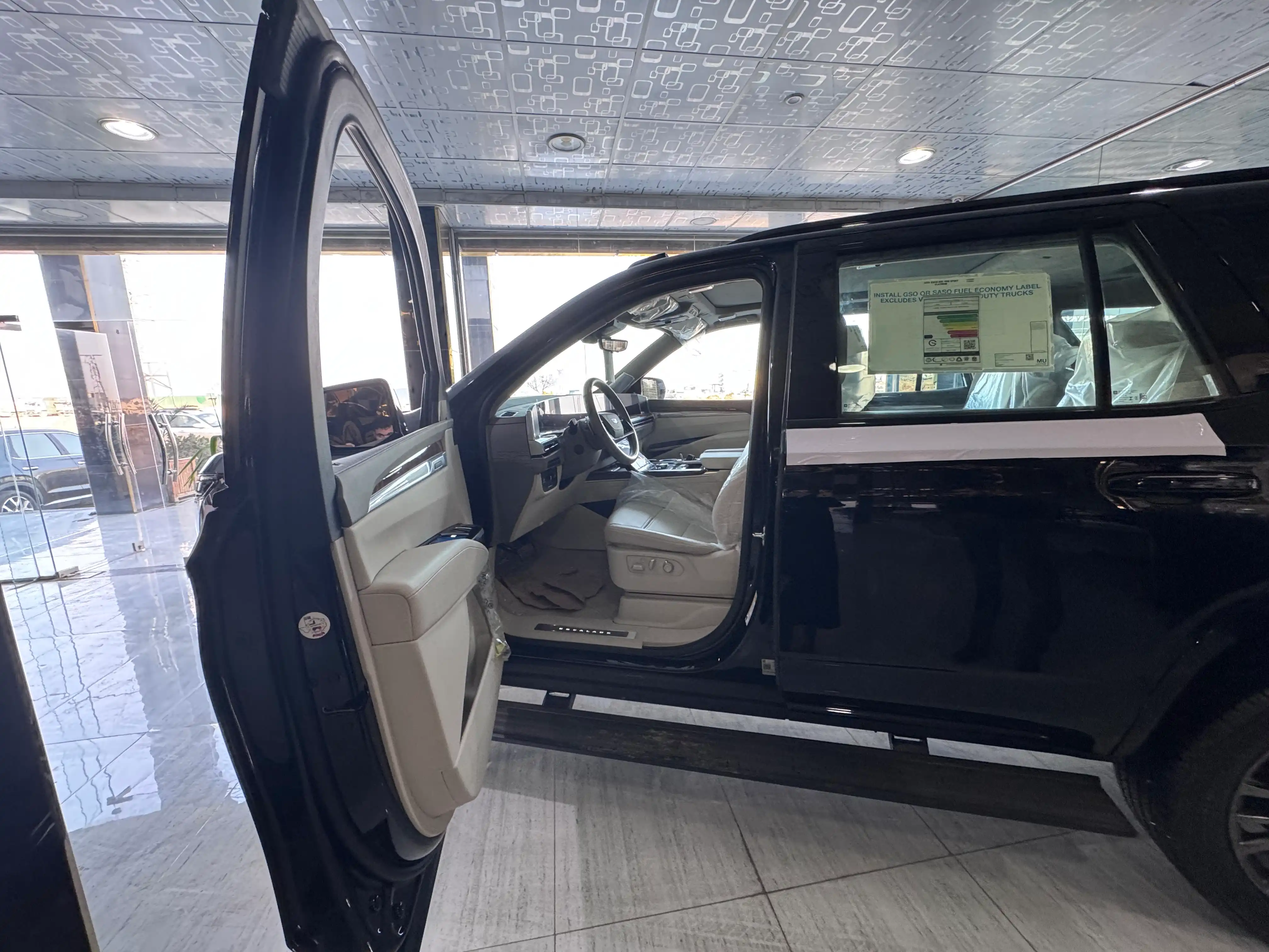 kilometrage car sale cadillac escalade sport suv new 2025 aleppo om image