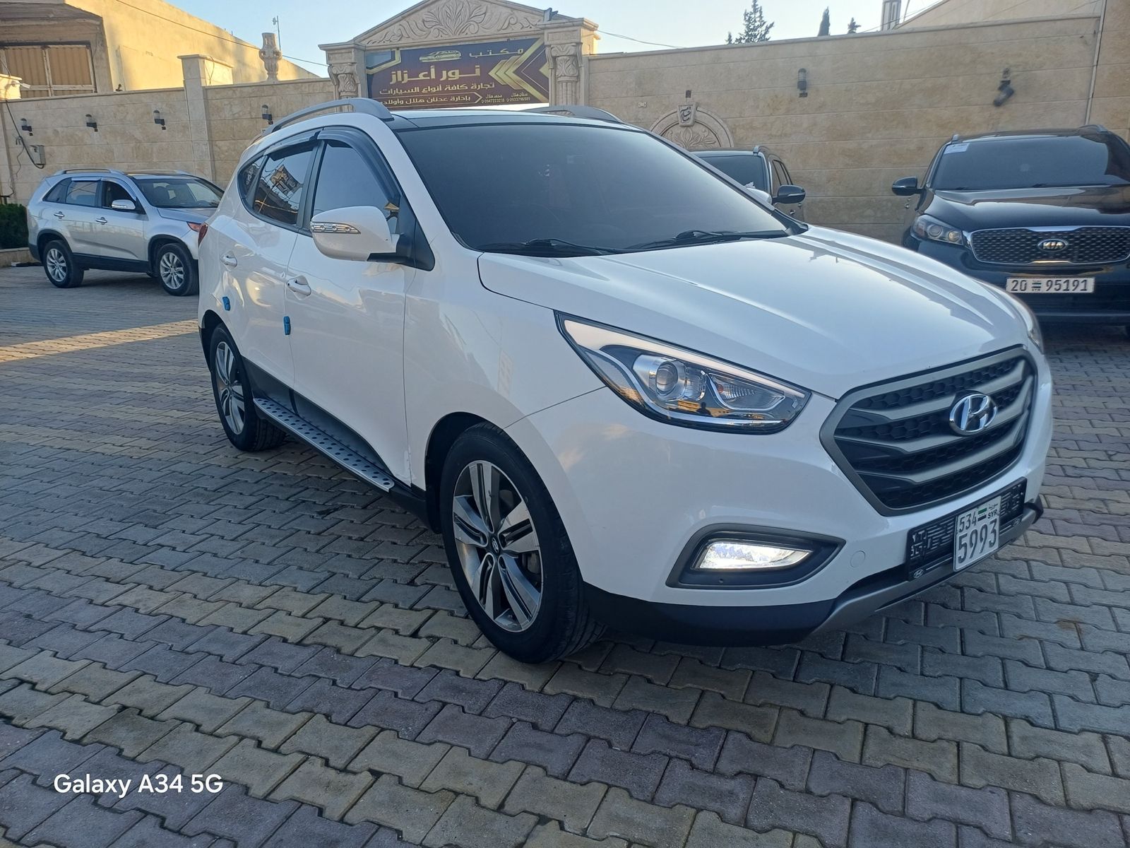 kilometrage car sale hyundai tucson 1 7 d pjoojnc used 2014 aleppo ul image