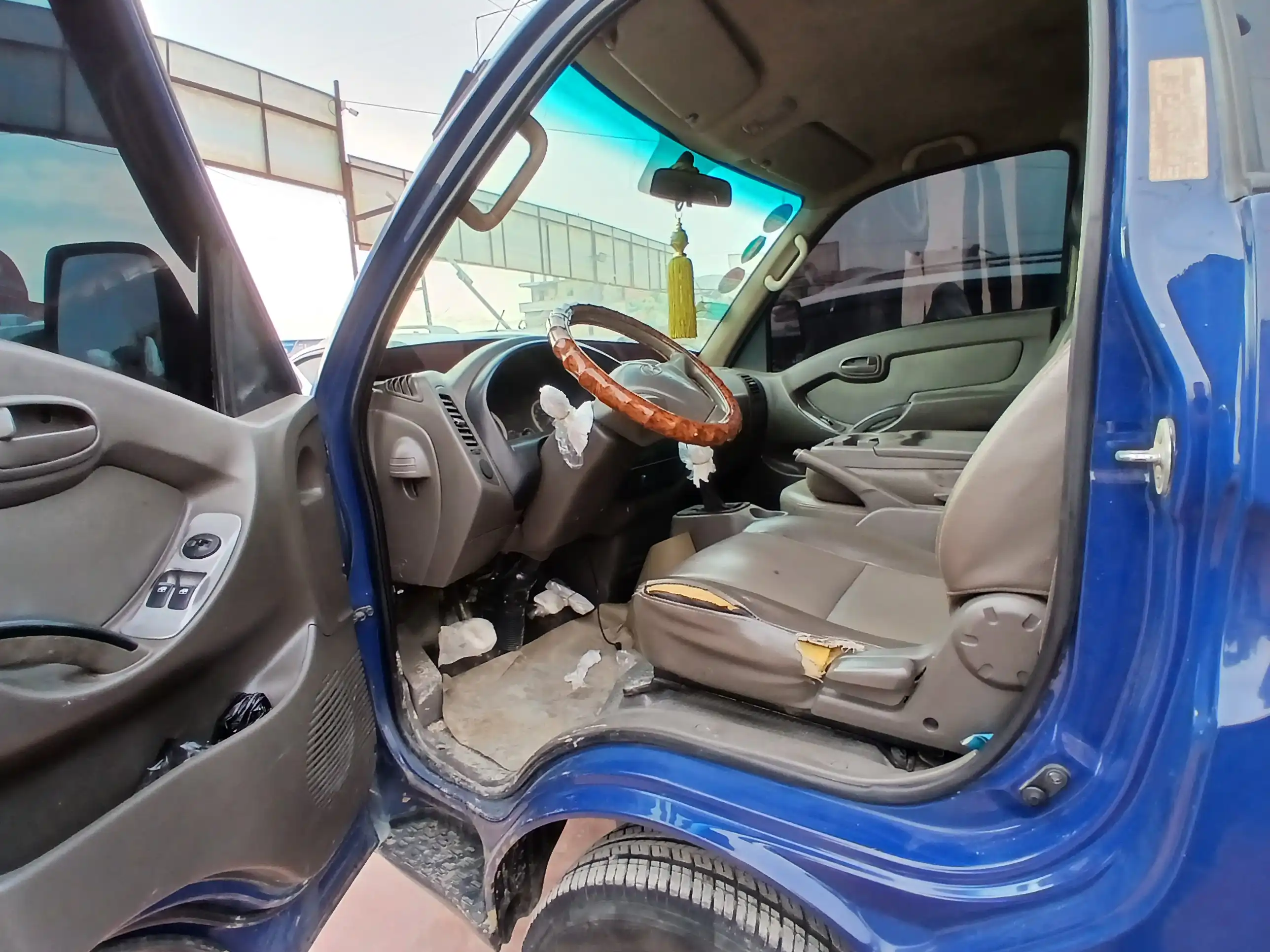 kilometrage car sale hyundai porter ii 2 crdi cargo truck used 2011 aleppo fz image