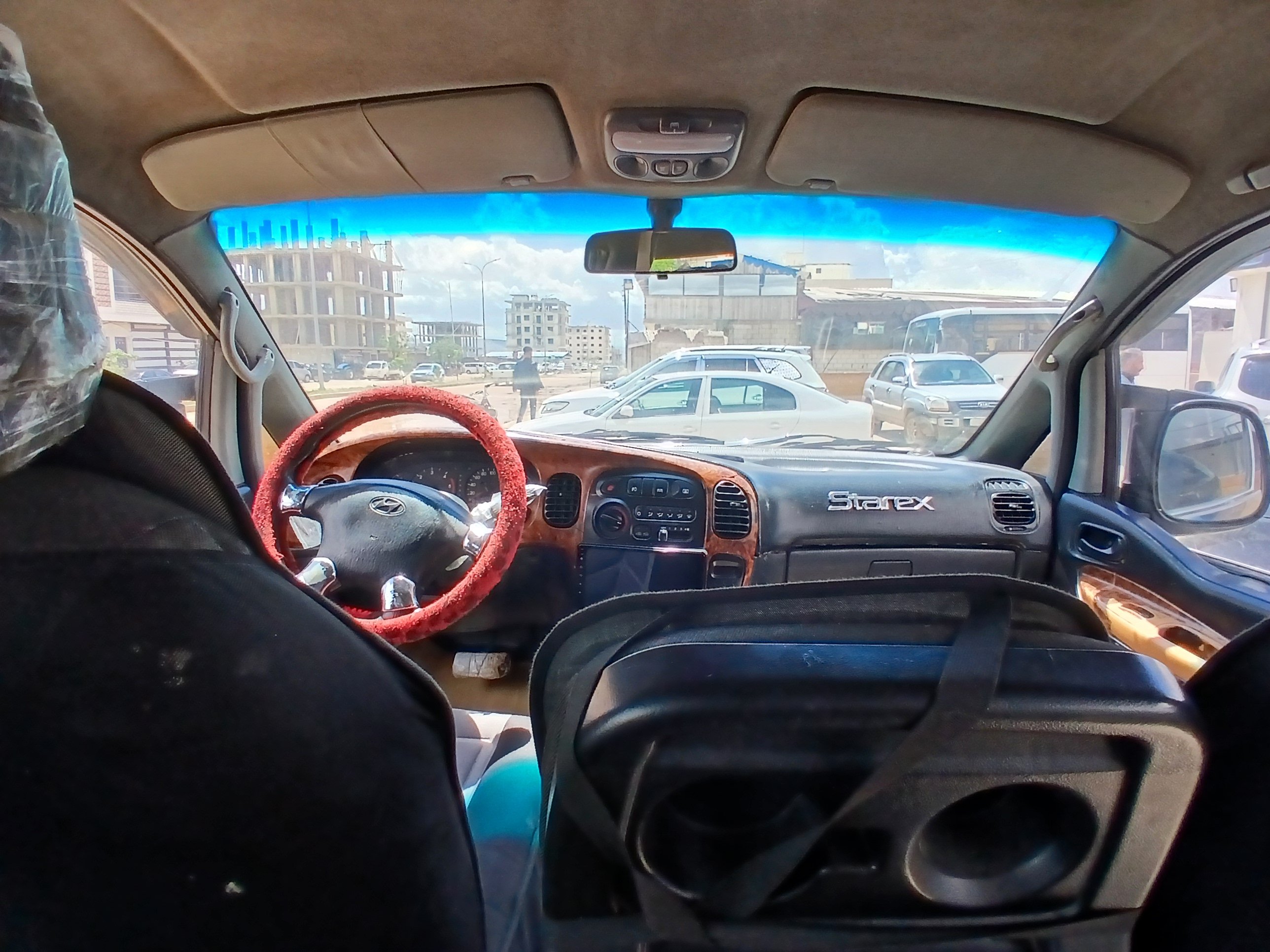 kilometrage car sale hyundai h 1 standard van used 2002 aleppo um image