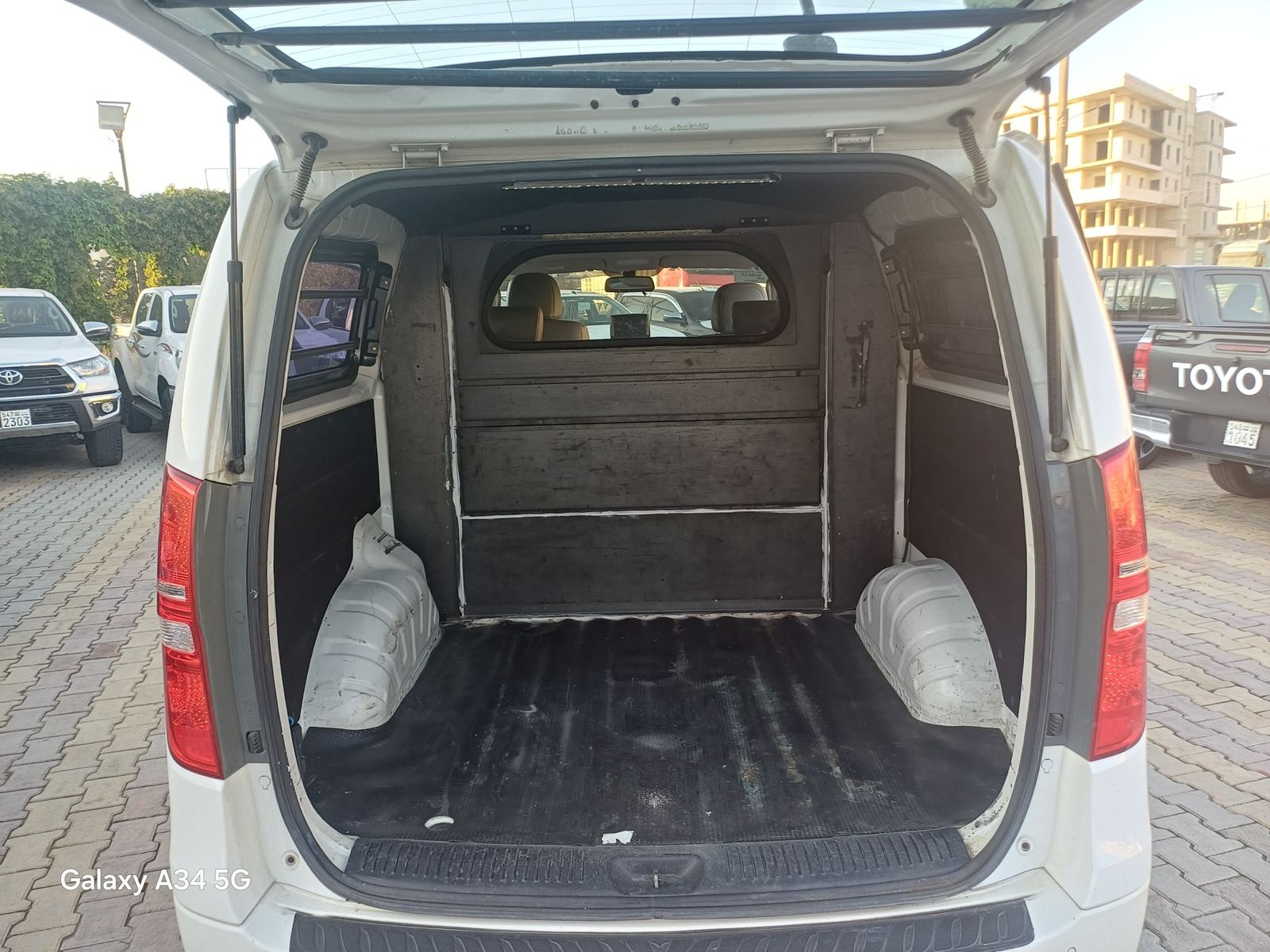 kilometrage car sale hyundai grand i10 gl van used 16000 aleppo xr image