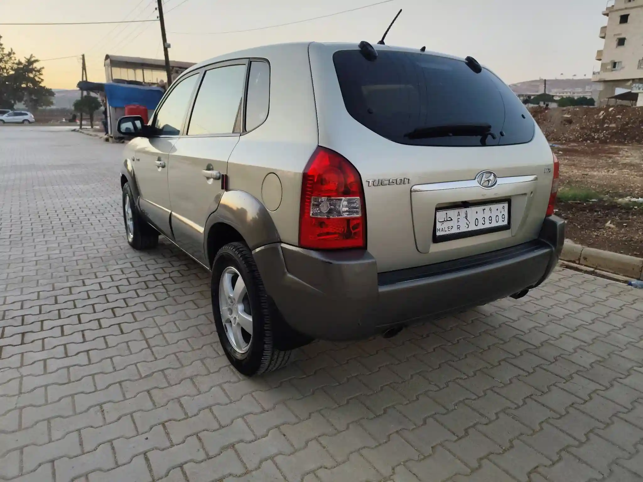 kilometrage car sale hyundai tucson mx suv used 2004 aleppo ap image