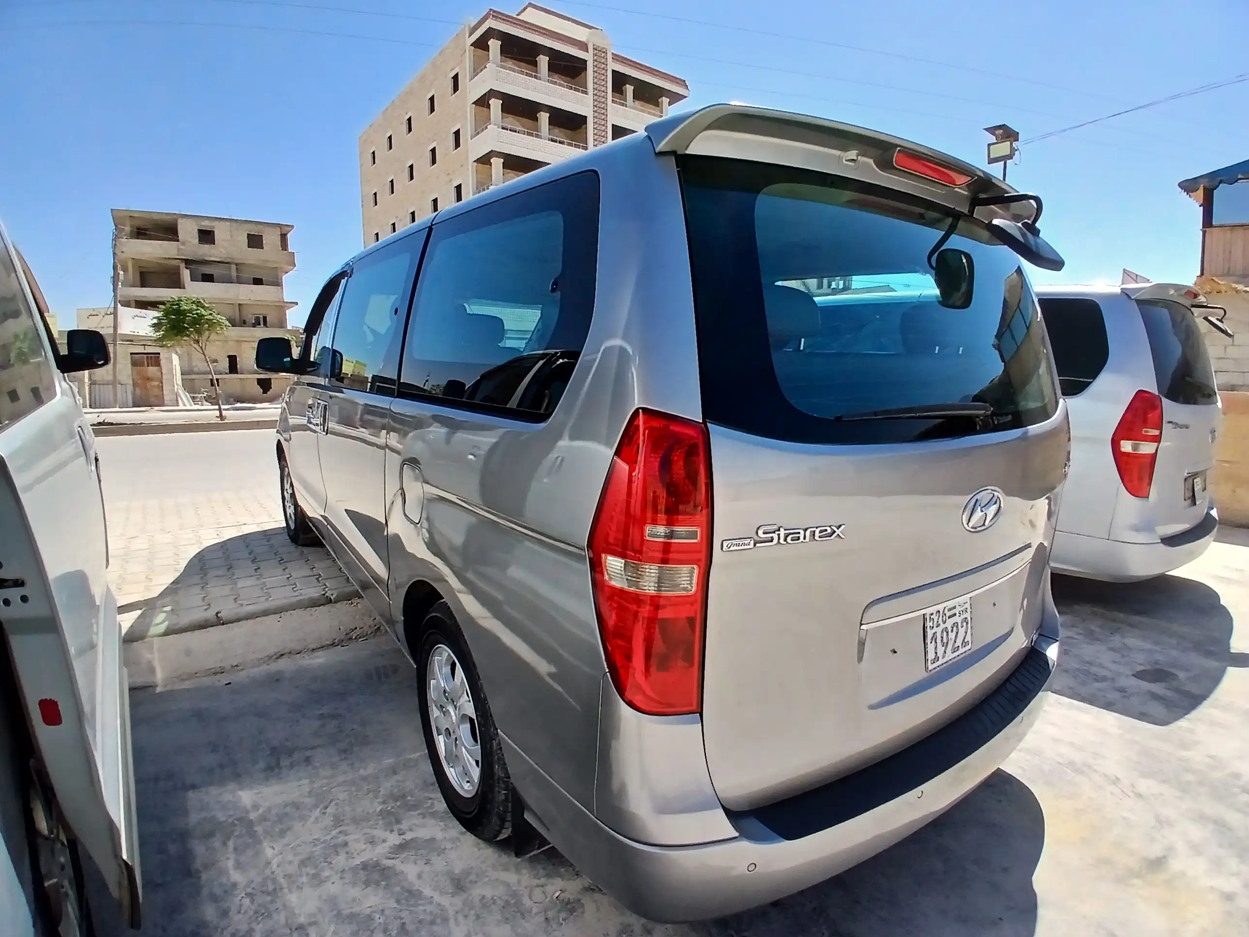 kilometrage car sale hyundai grand starex cvx van used 2012 aleppo jb image