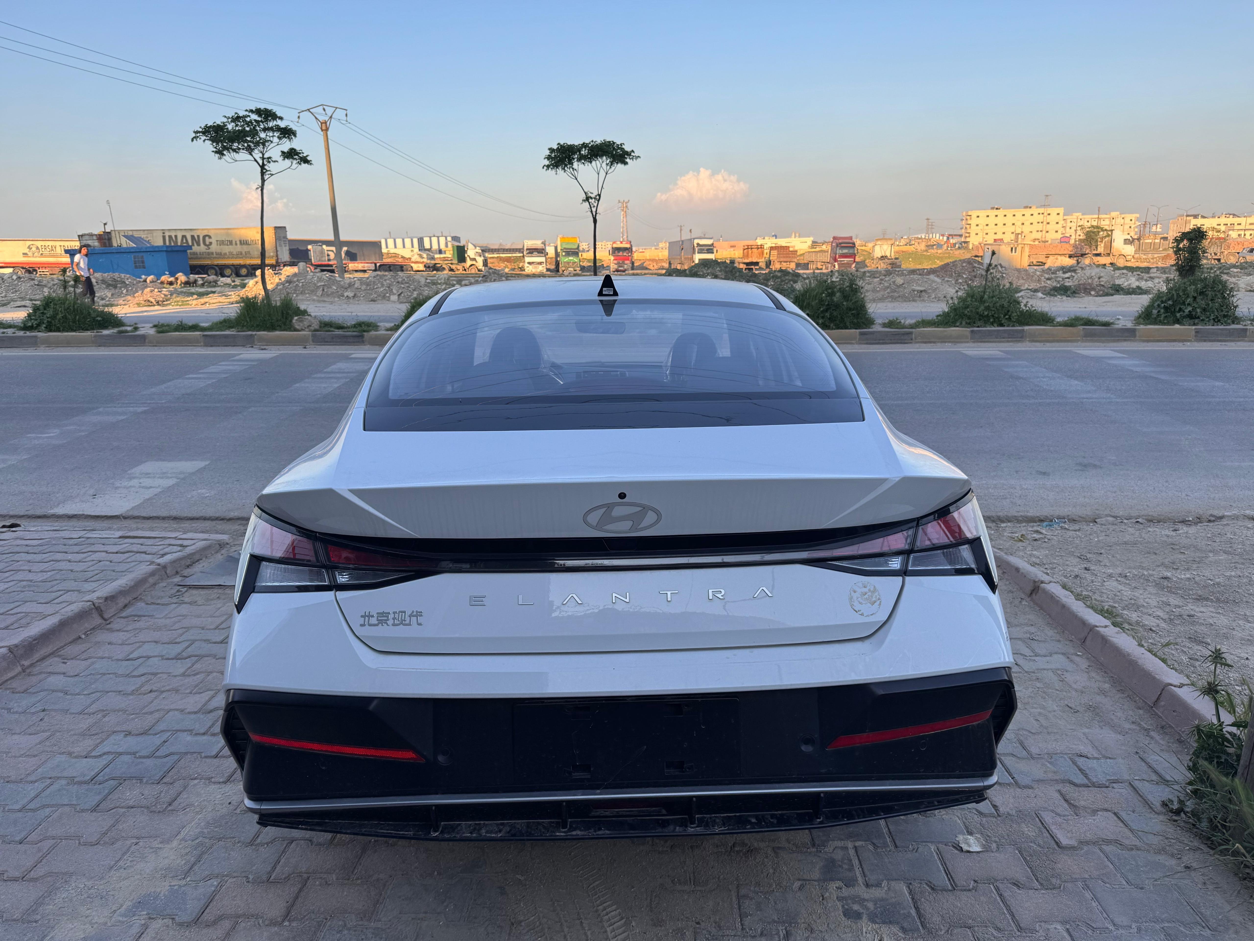 kilometrage car sale hyundai i 30 standard sedan new 2025 aleppo vk image