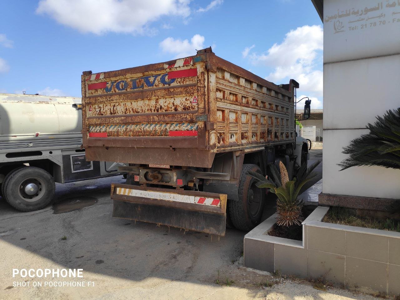 kilometrage truck volvo dump trucks used 1998 tartus ls image